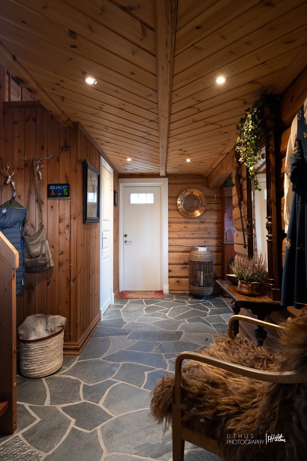 Trapp til hems fra gang Galleribilde