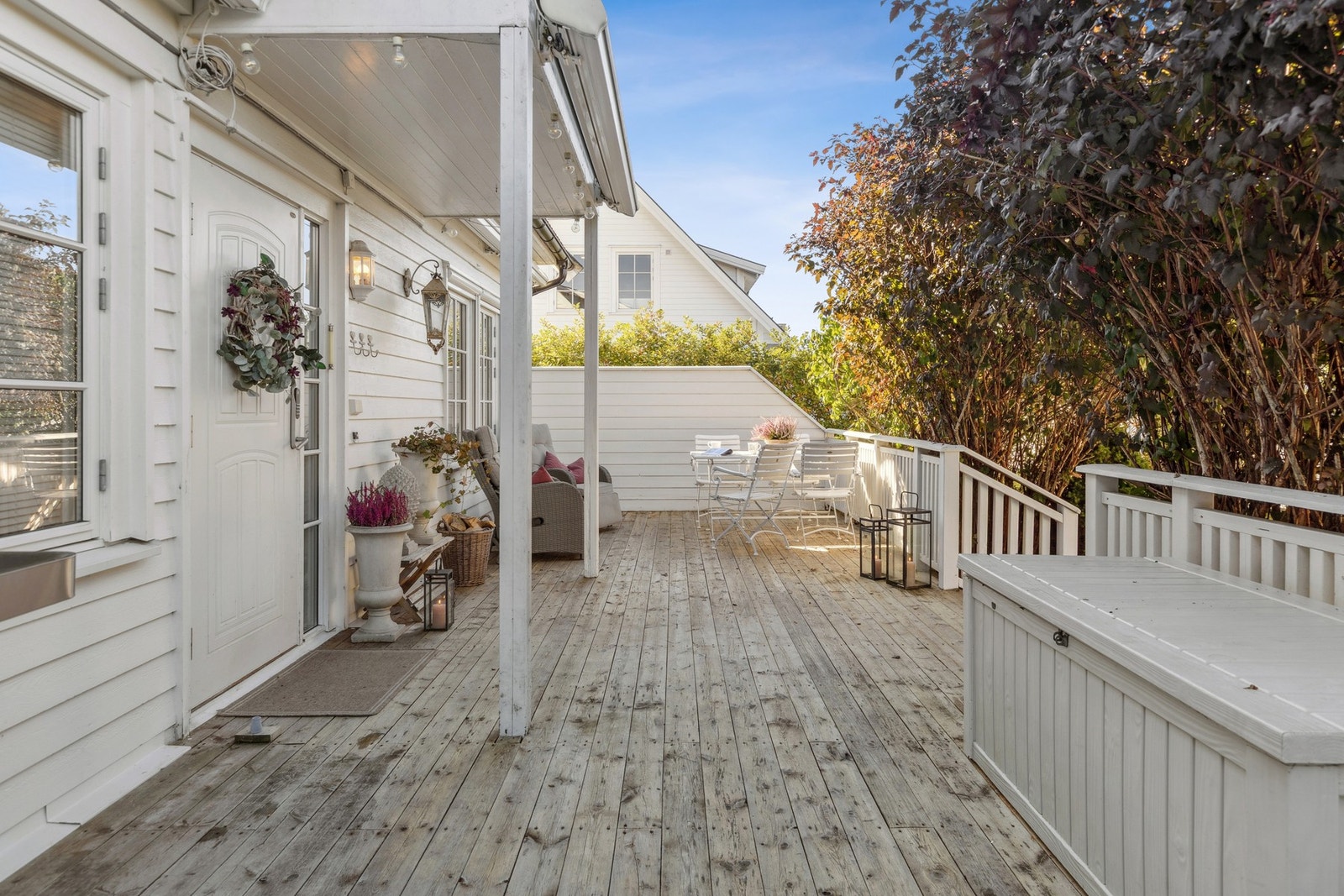 Trivelig med overbygget inngangsparti. Galleribilde