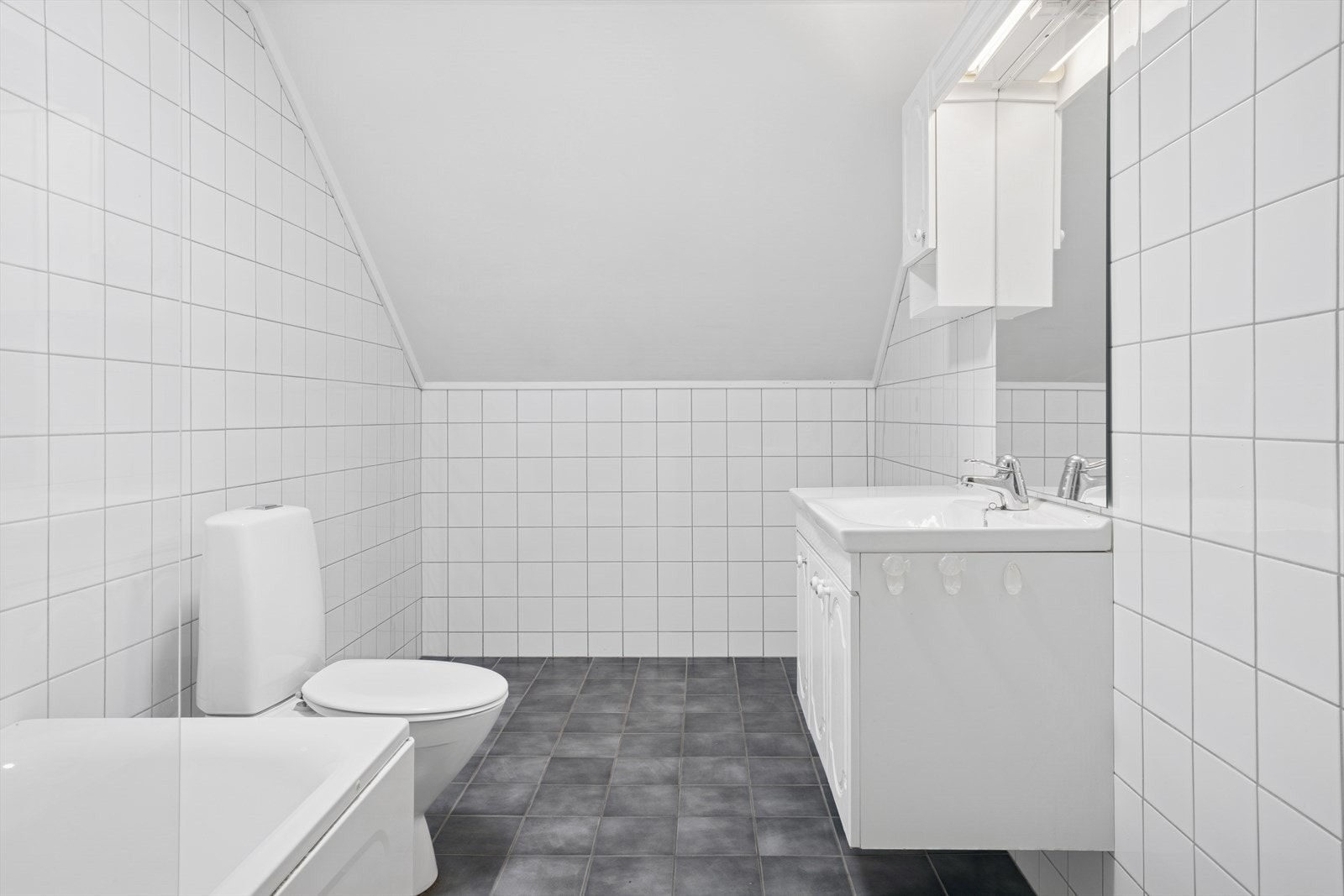 Pent flislagt bad fra 2002. Galleribilde