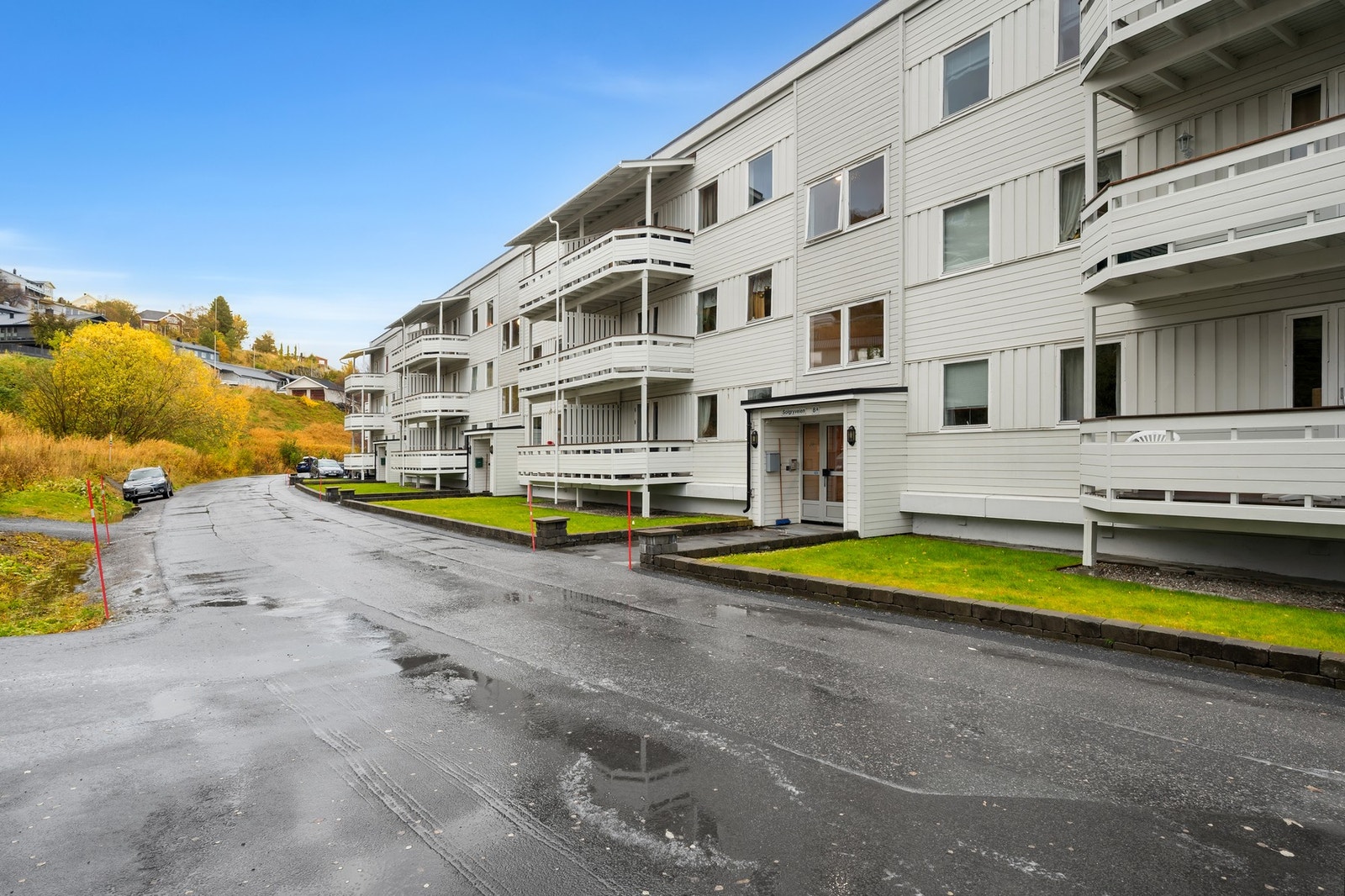 - Pene fellesarealer på borettslagets eiendom. Galleribilde