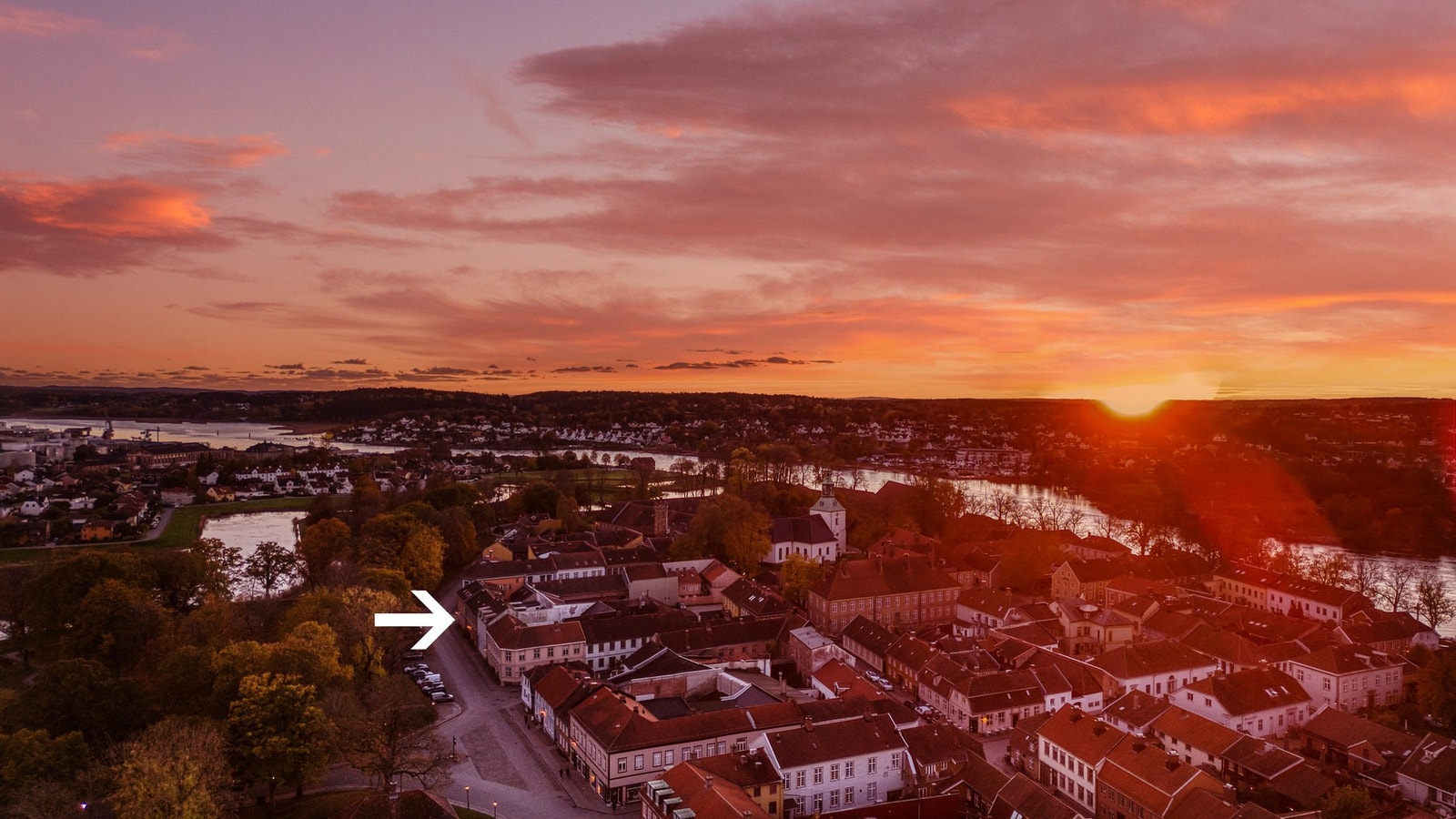 En sjelden mulighet for en bygård i et levende nabolag fylt med kafeer, gallerier og kulturtilbud Galleribilde