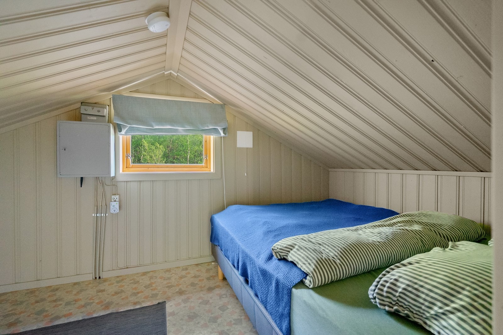 Videre har vi hemsen. Galleribilde