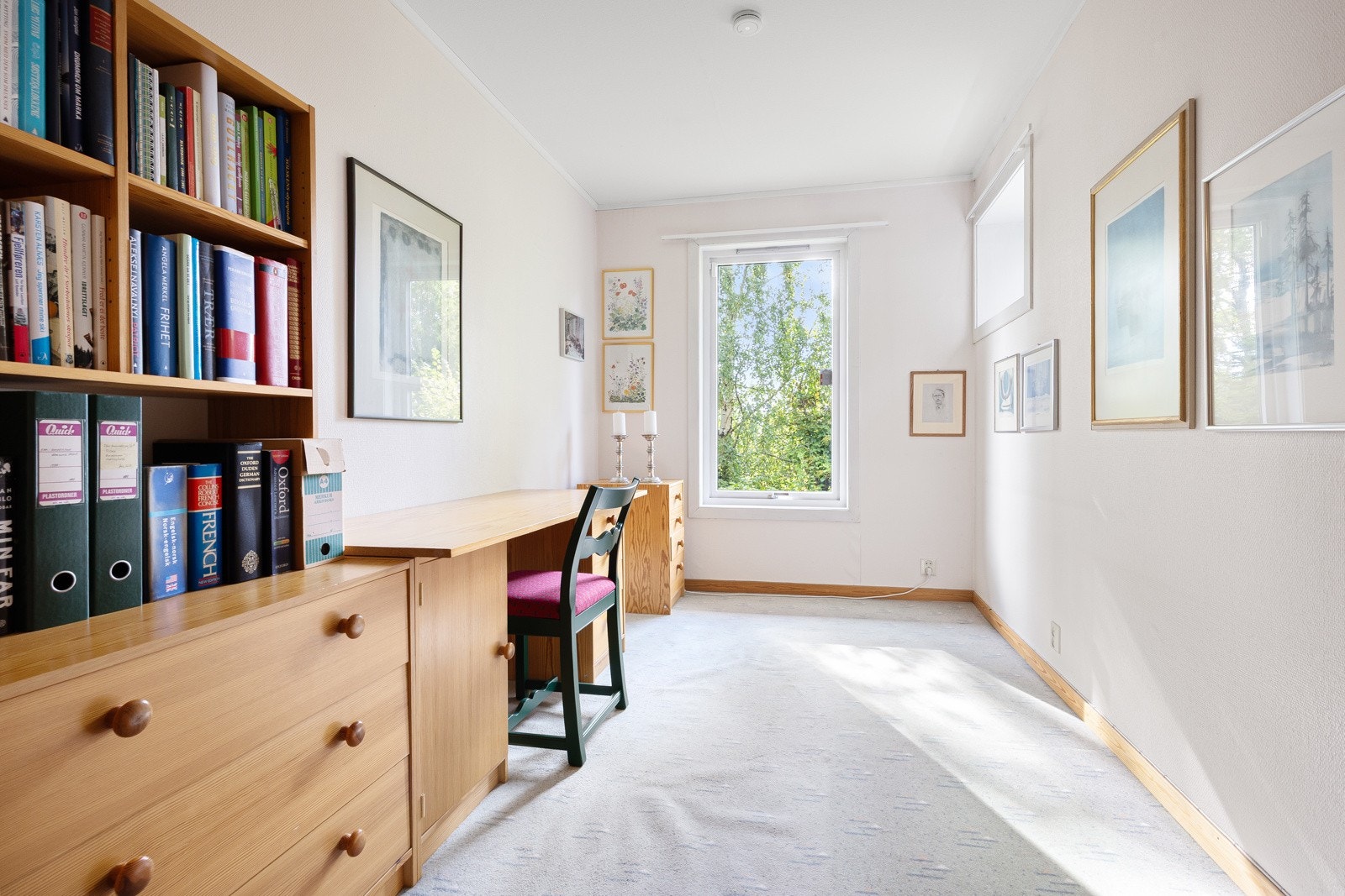 Innredet rom i kjeller som i dag benyttes som kontor Galleribilde