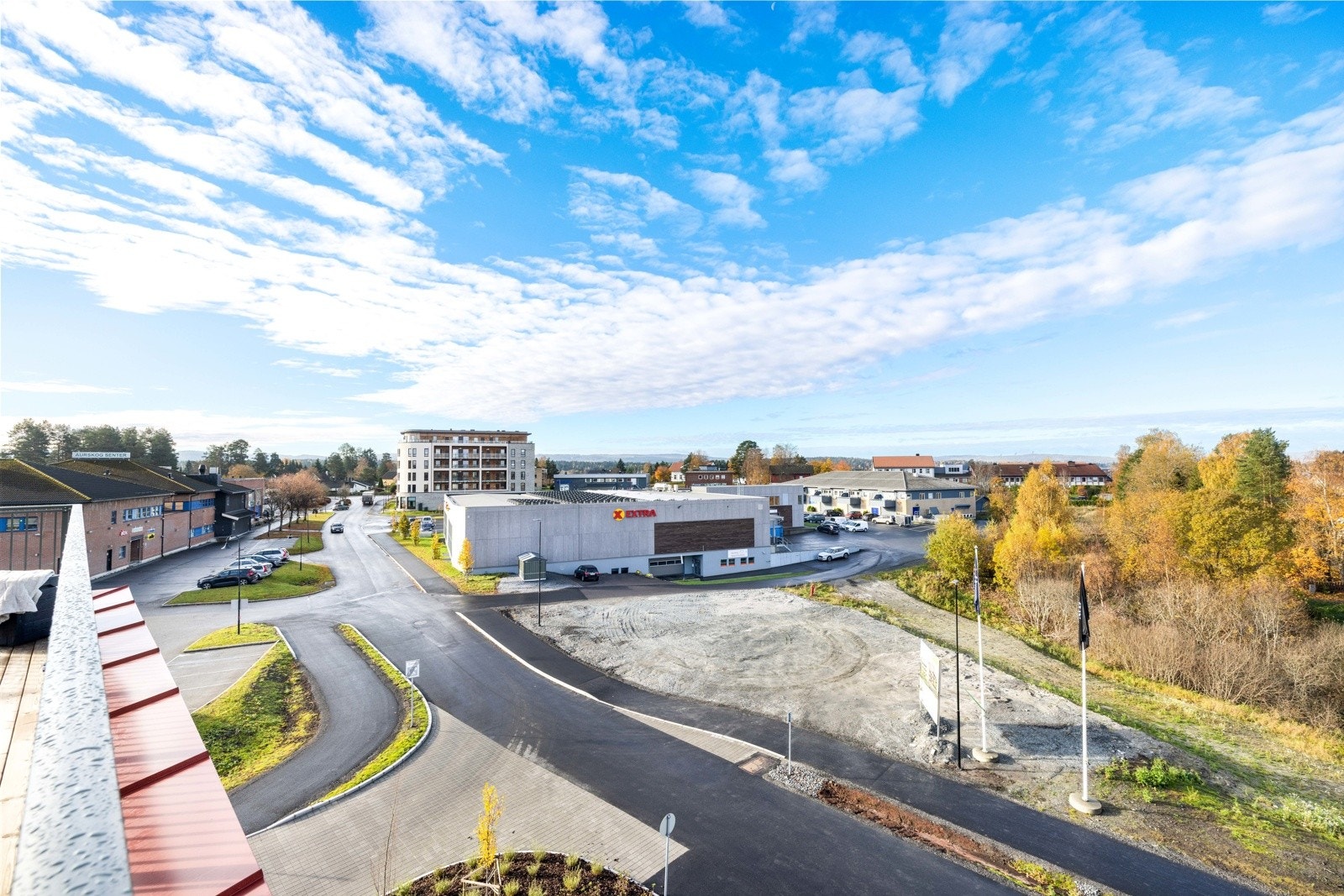 Utsikt fra takterrassen. Svært gode solforhold, bør oppleves ! Galleribilde