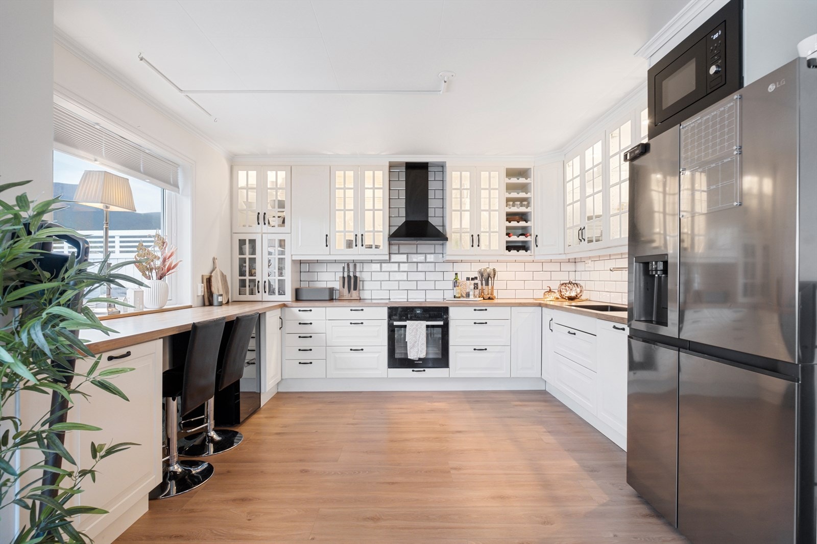 Her er godt med benkeplass Galleribilde