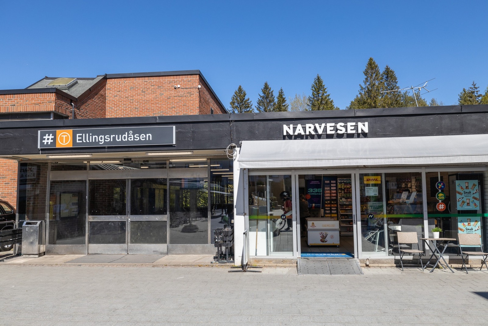 Ellingsrudåsen T-bane i gangavstand fra boligen Galleribilde