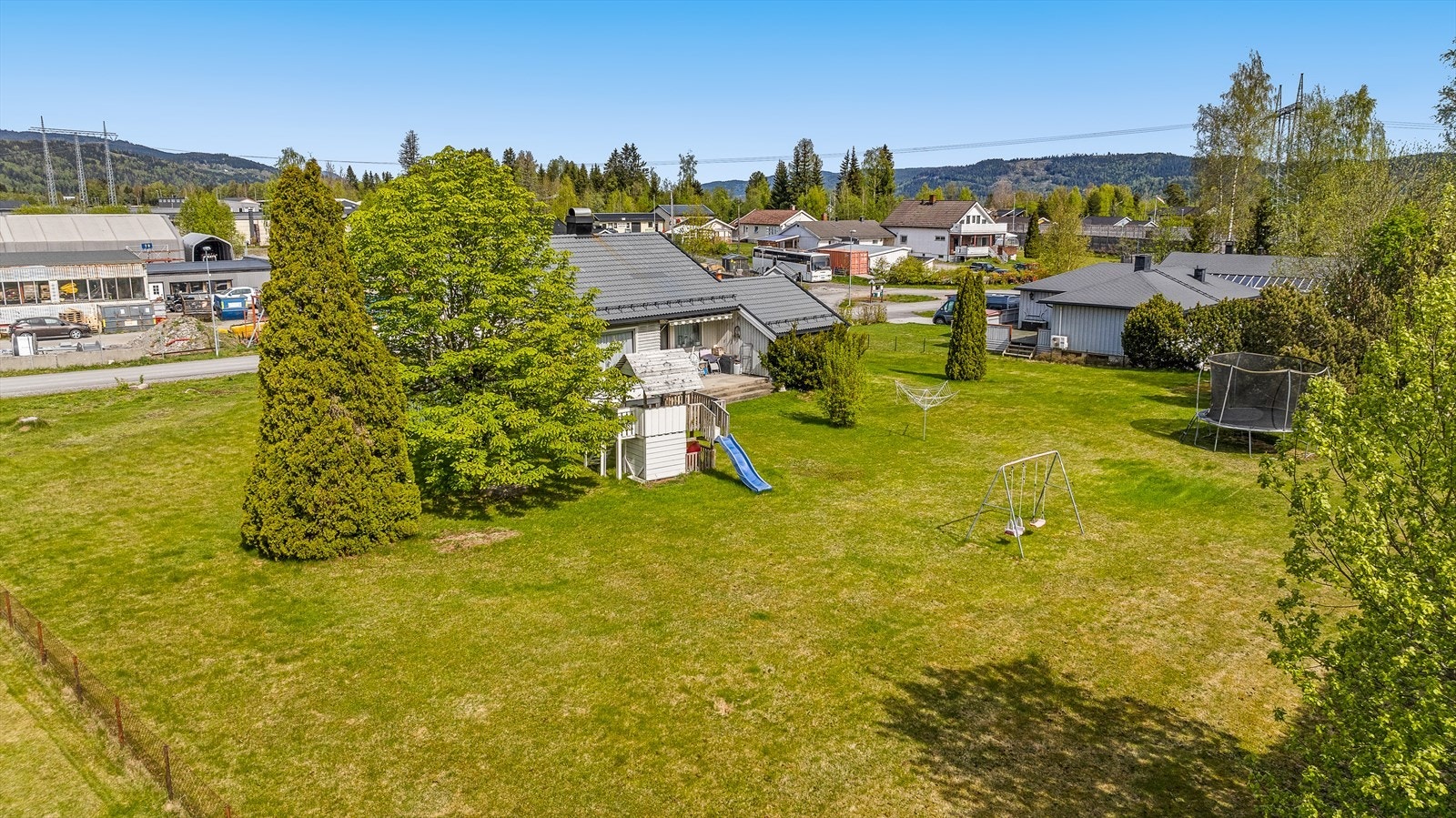 Sentralt, landlig og familievennlig. Galleribilde