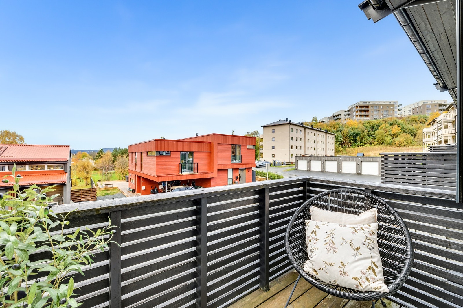 Balkongen er på 2,4 kvm. Galleribilde