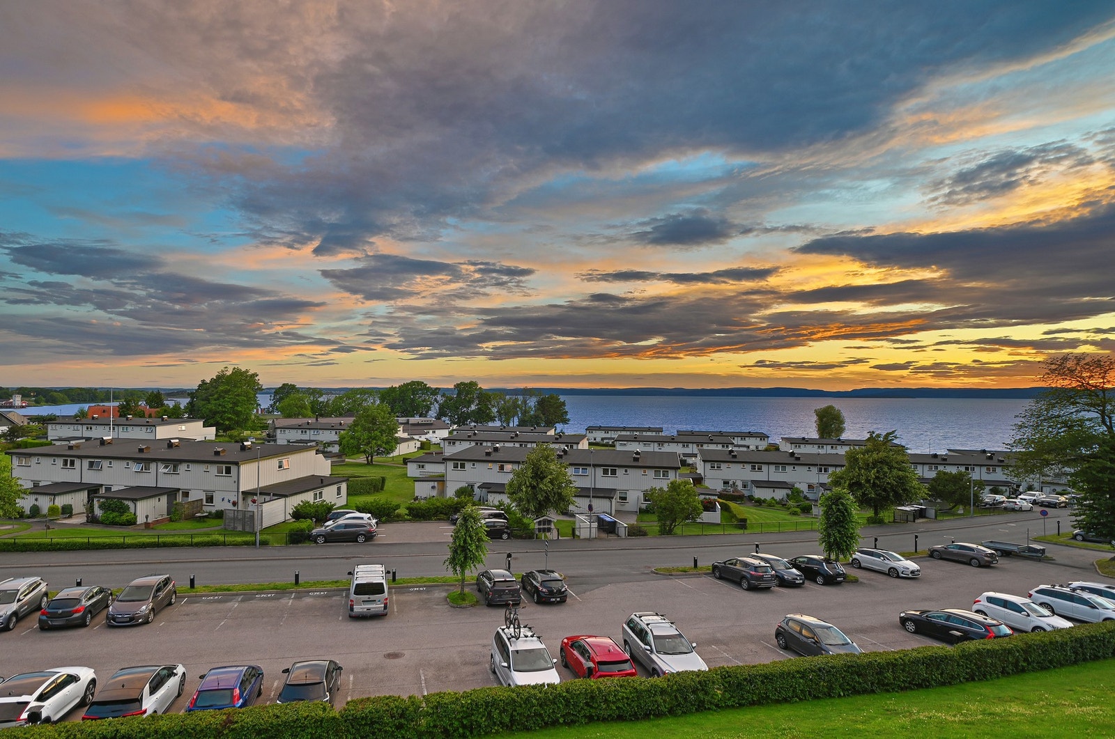 Nydelig solnedgang over Refsnes. Galleribilde