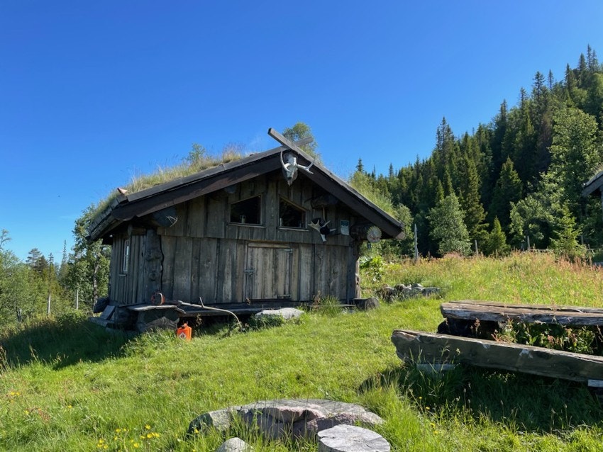 Grunneier har en støyl ca 700 m fra hyttefeltet, som er fint å stoppe ved - Øvre Solheim Støylen Galleribilde