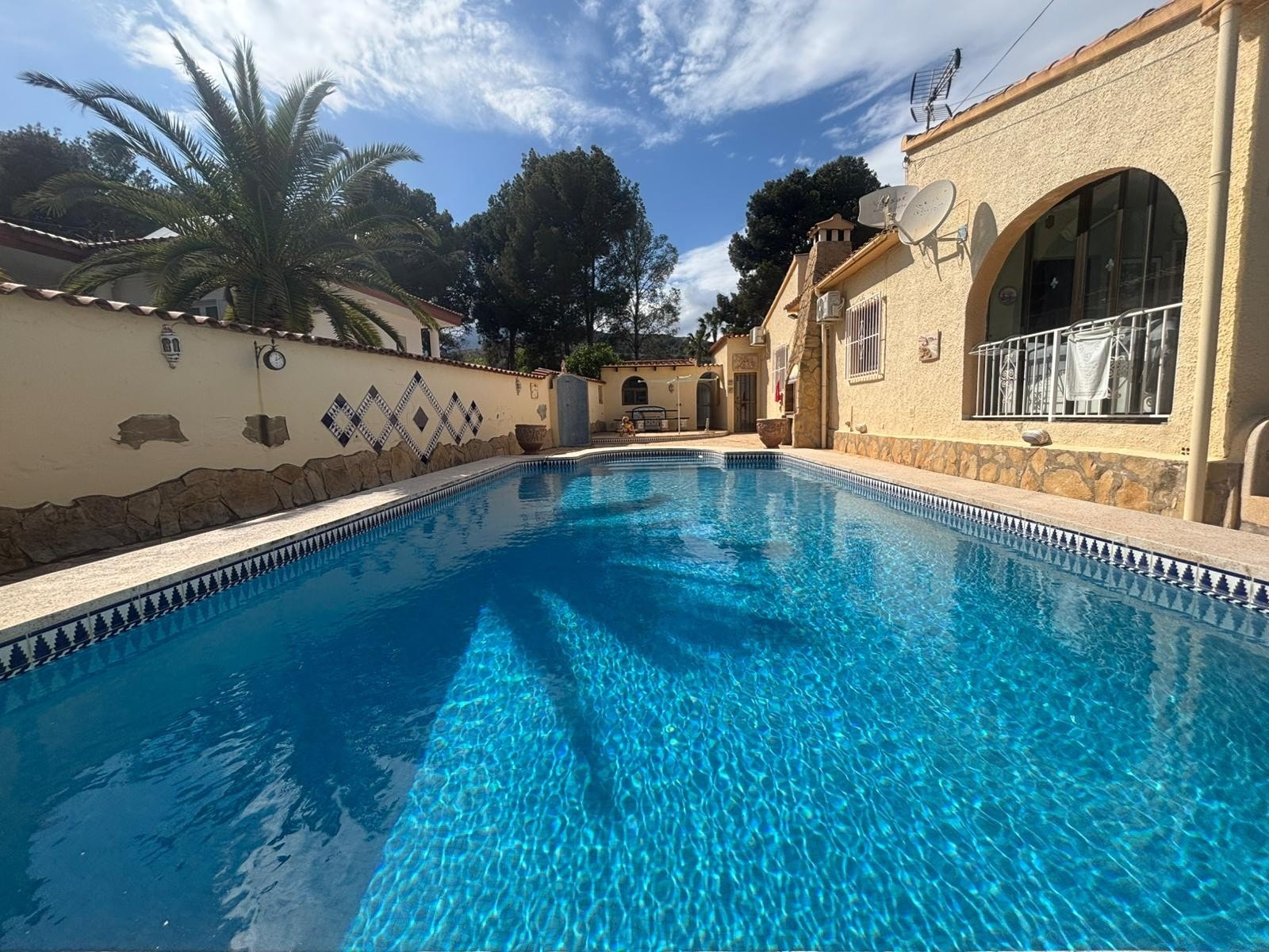 Koselig enebolig med rolig og solrik beliggenhet Galleribilde