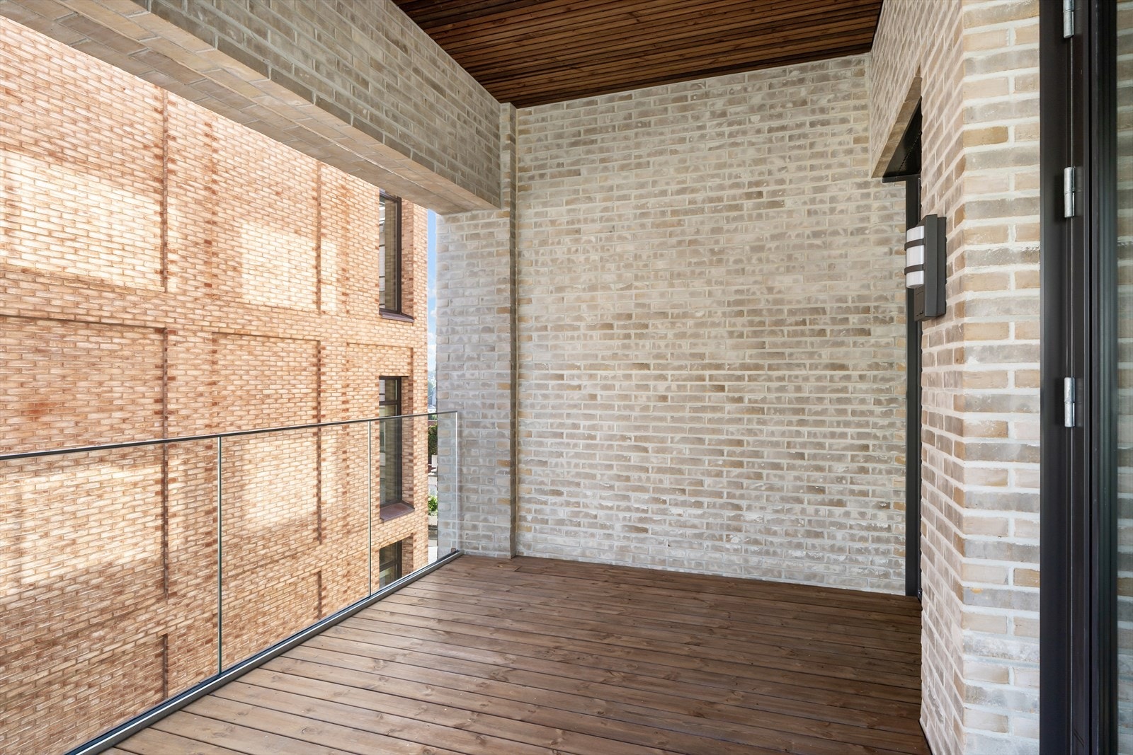 Begge balkongene er på 12 kvm Galleribilde