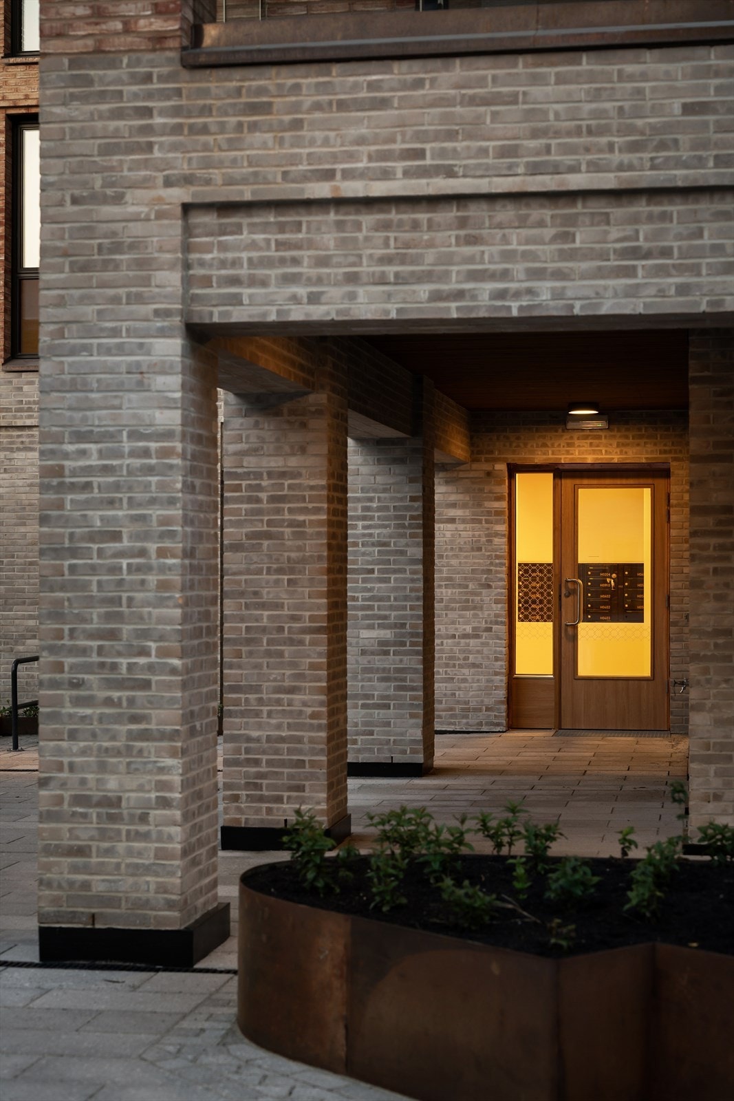 Unikt eksteriør i tegl, glass og kobber. Velkommen inn! Galleribilde