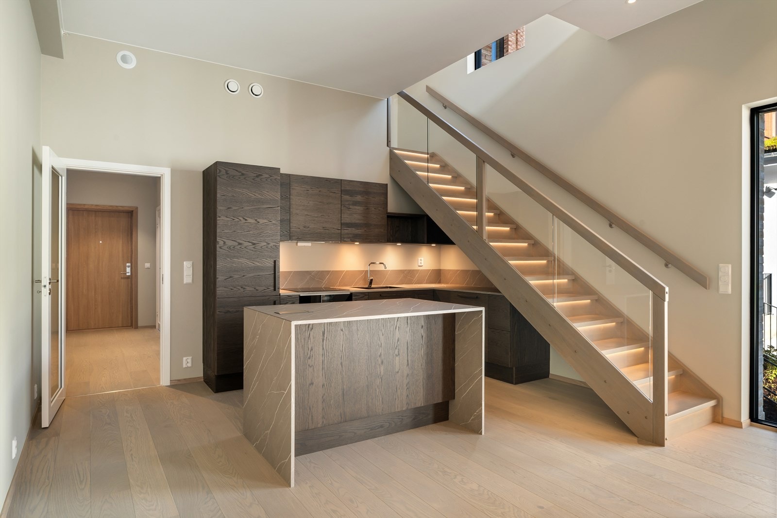 EiendomsMegler 1 v/Sindre Kjøll Kristensen presenterer Løkkeveien 91! Galleribilde