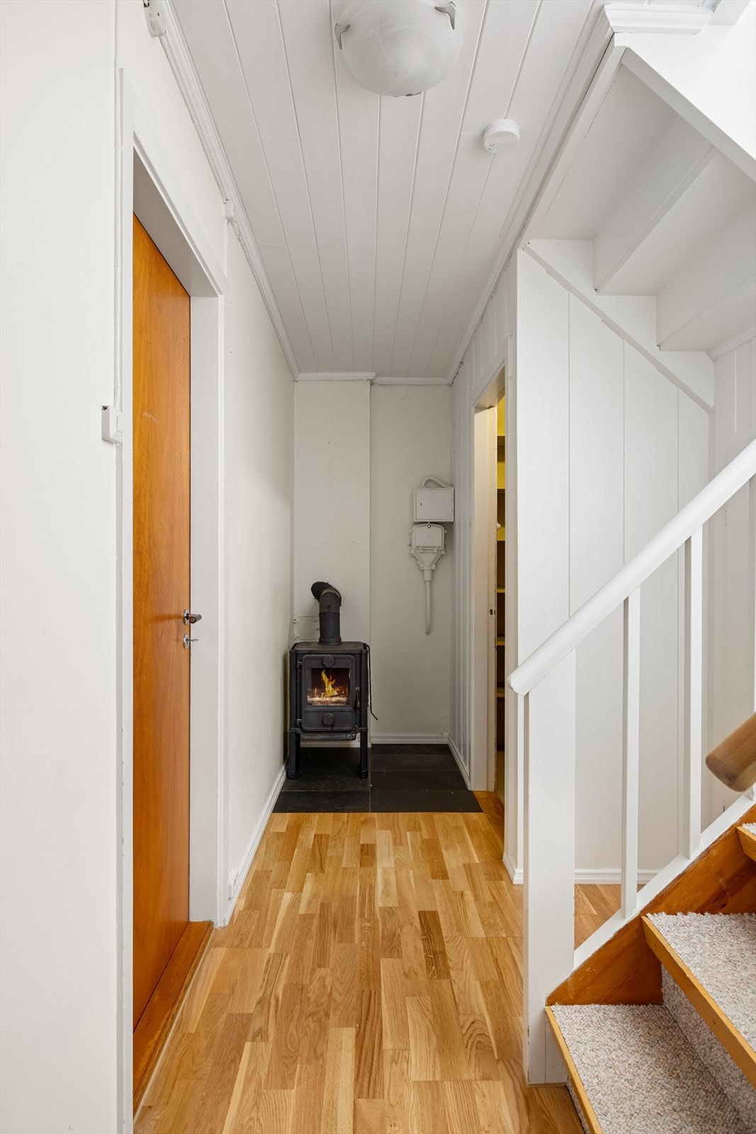 Vedovn i underetasjen. Galleribilde