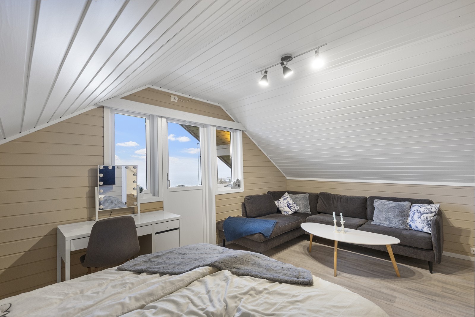 Soverom 2/4 i hoveddel. Galleribilde