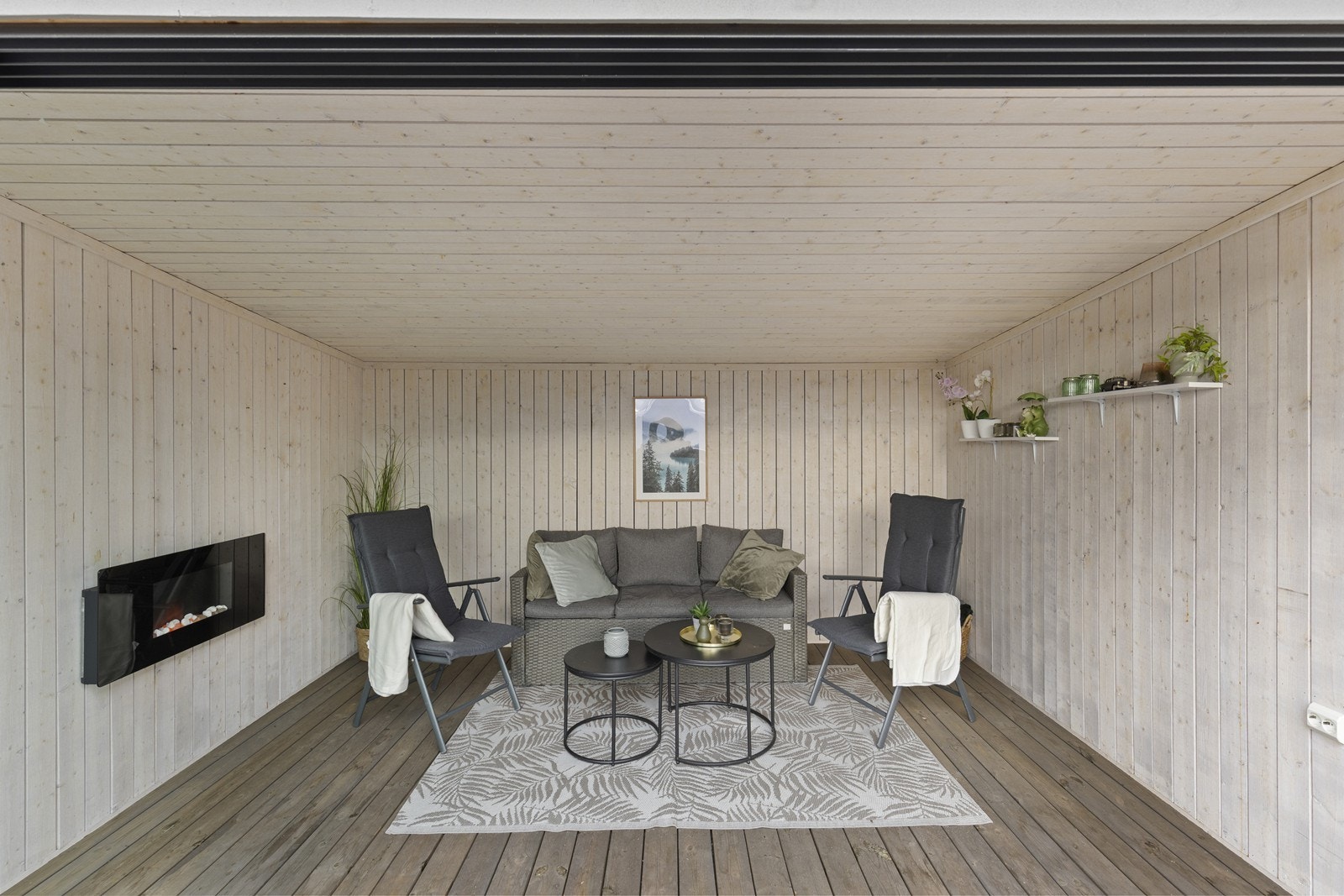 Utestue med glassfronter - et ekstra oppholdsrom fra tidlig vår til sen høst. Galleribilde