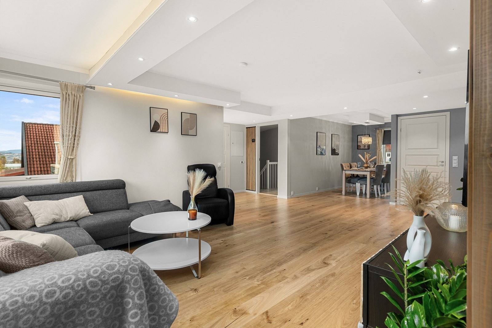 Her har du en flott og moderne halvpart av tomannsbolig fra 2008 med sentral og attraktiv beliggenhet på Leinstrand! Galleribilde