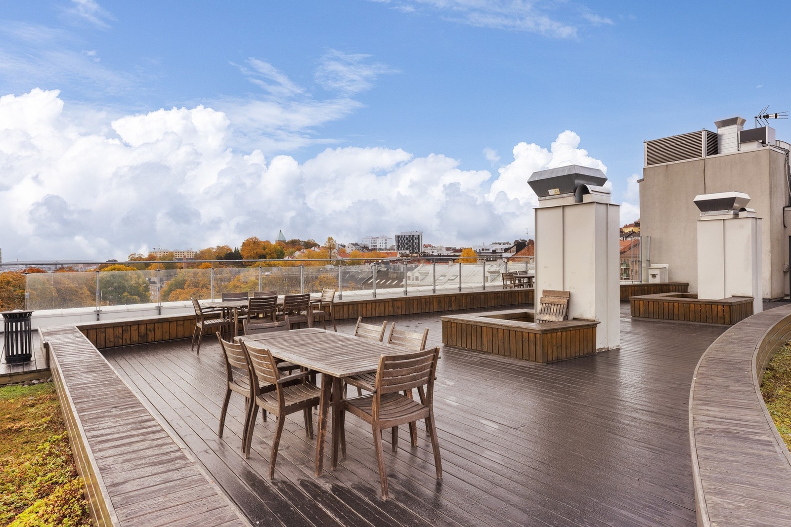 - Felles takterrasse til glede for beboerne - Galleribilde