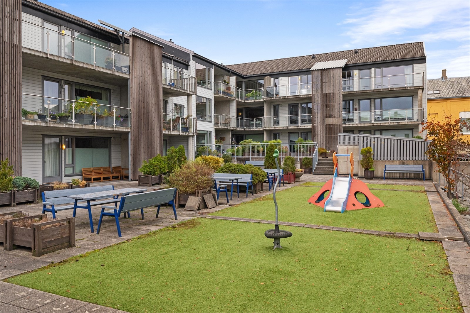 Fine fellesareal med avskjermet atrium Galleribilde