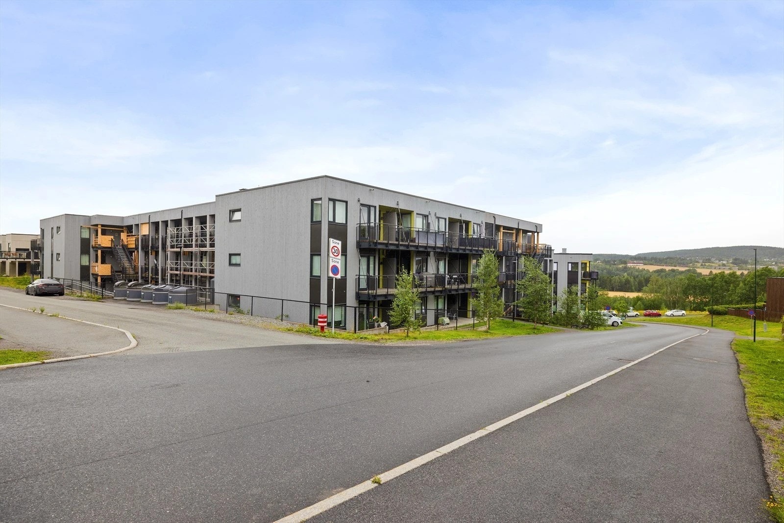 Lillestrømtoppen boligsameie 2 ligger på et nyere felt på Kjeller. Galleribilde