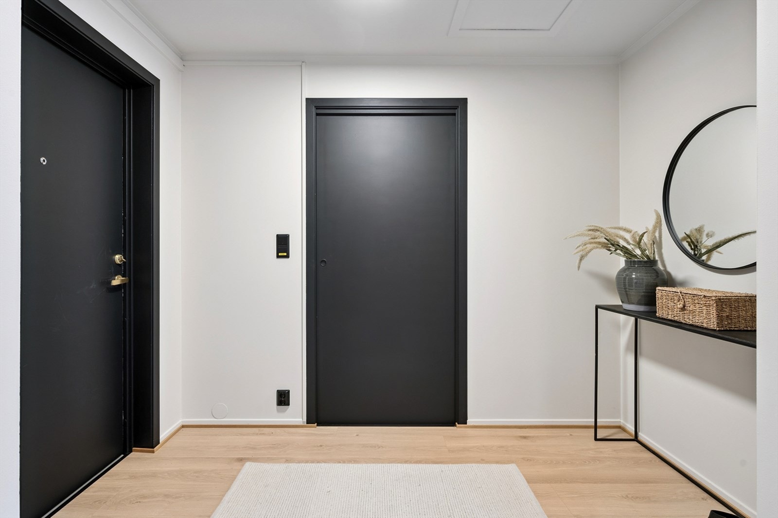 Entré / gang Galleribilde