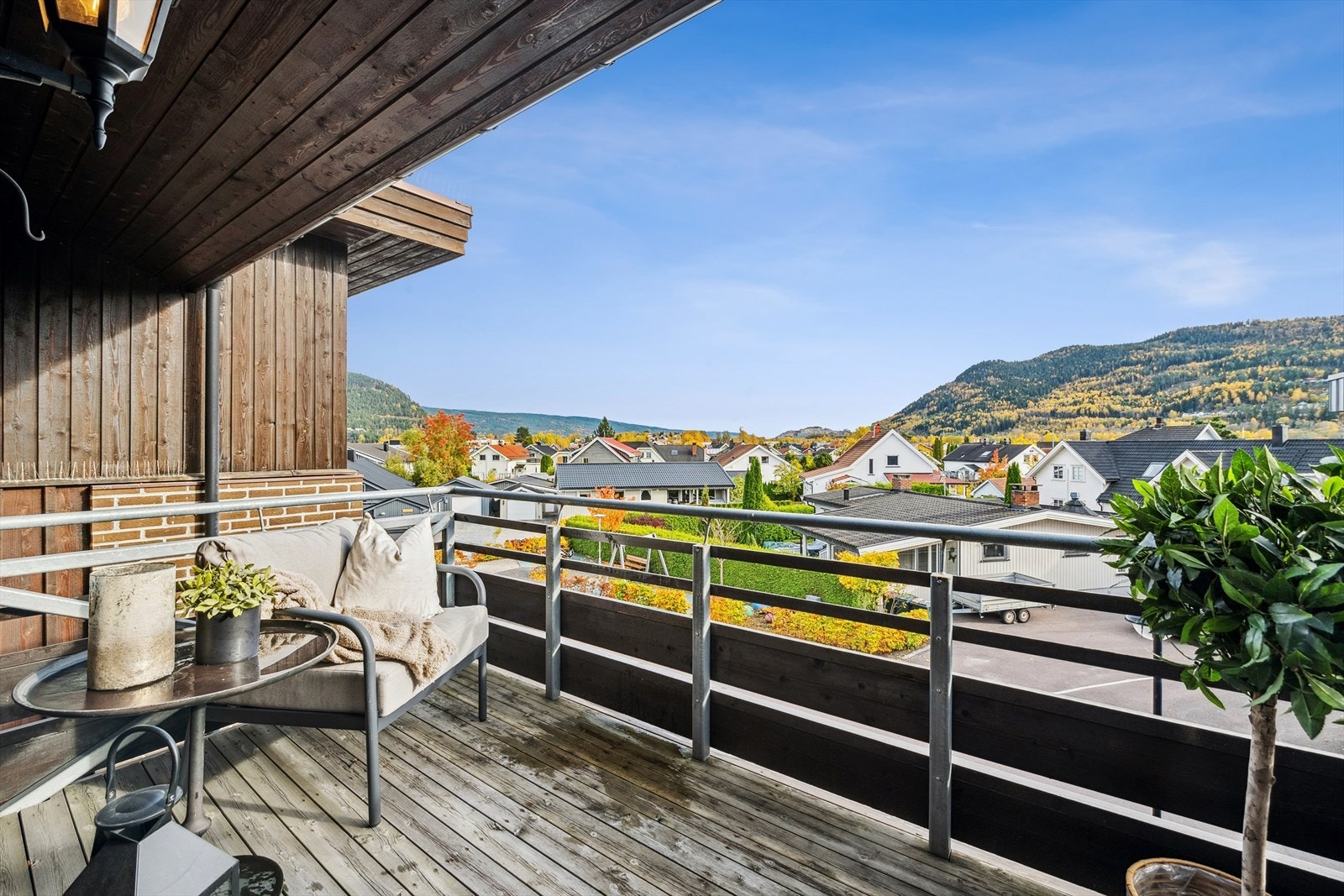 Balkong med plass til utemøbler og kos Galleribilde