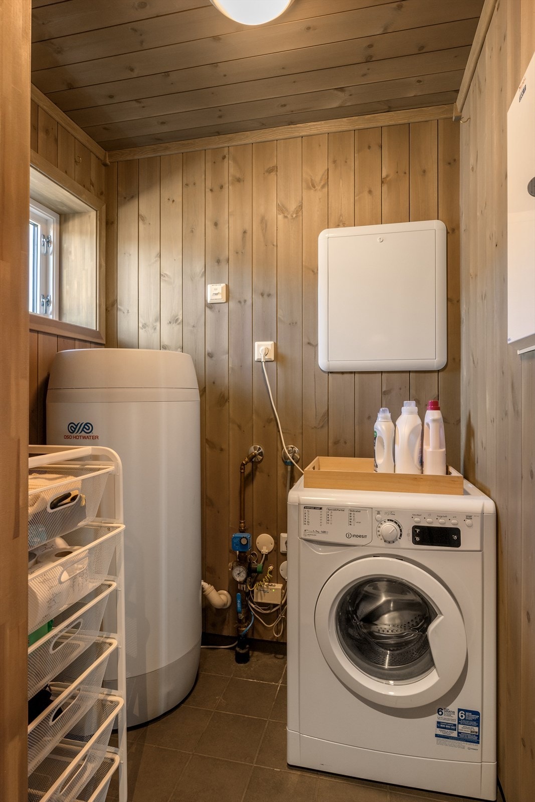 I tillegg et separat bod-/vaskerom som ligger praktisk plassert med adkomst fra entréen. Galleribilde