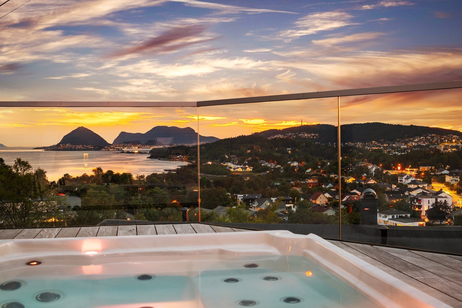 Fra jazuccien kan nydelige solnedganger og utsikt nytes Galleribilde