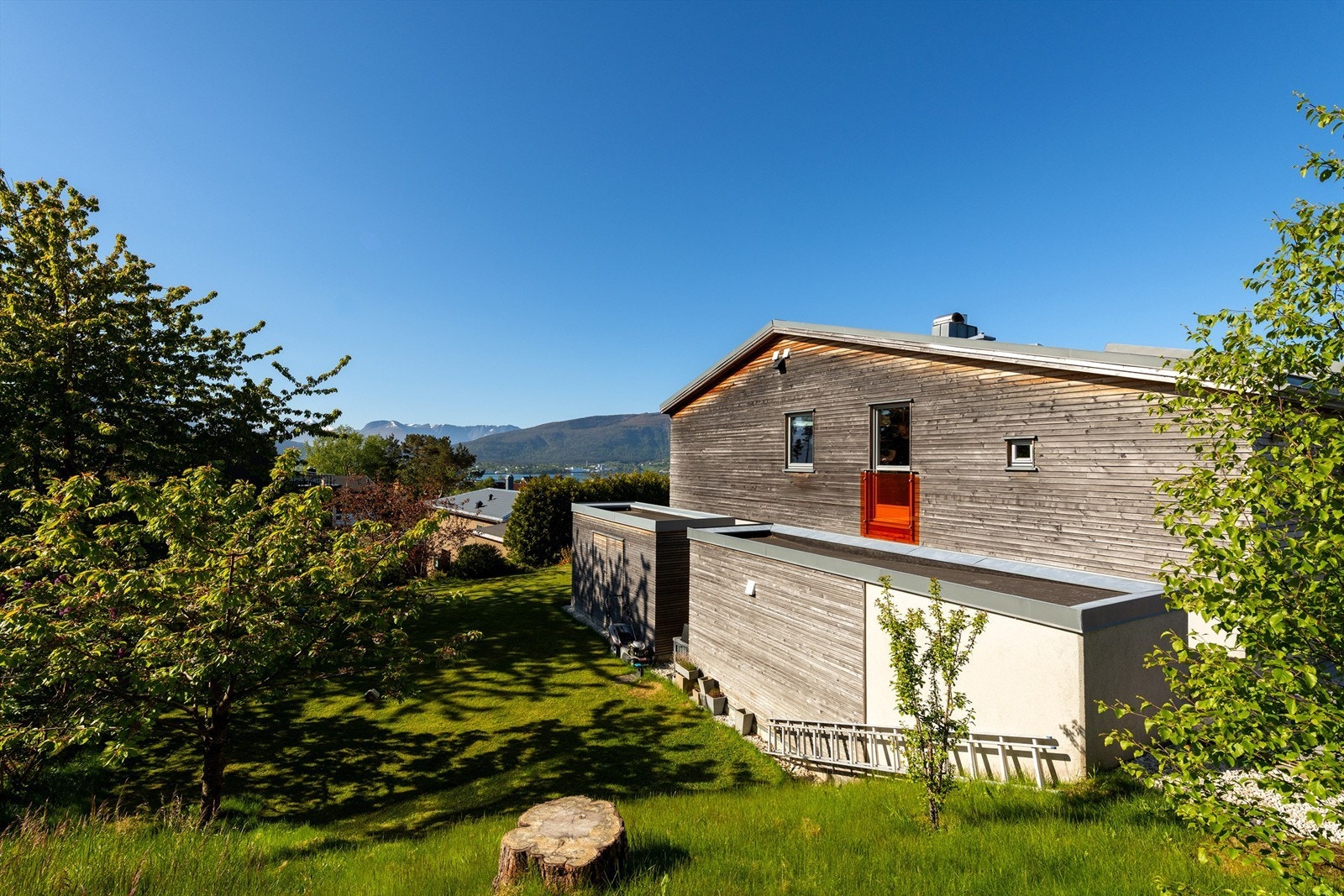 Fasade mot øst Galleribilde