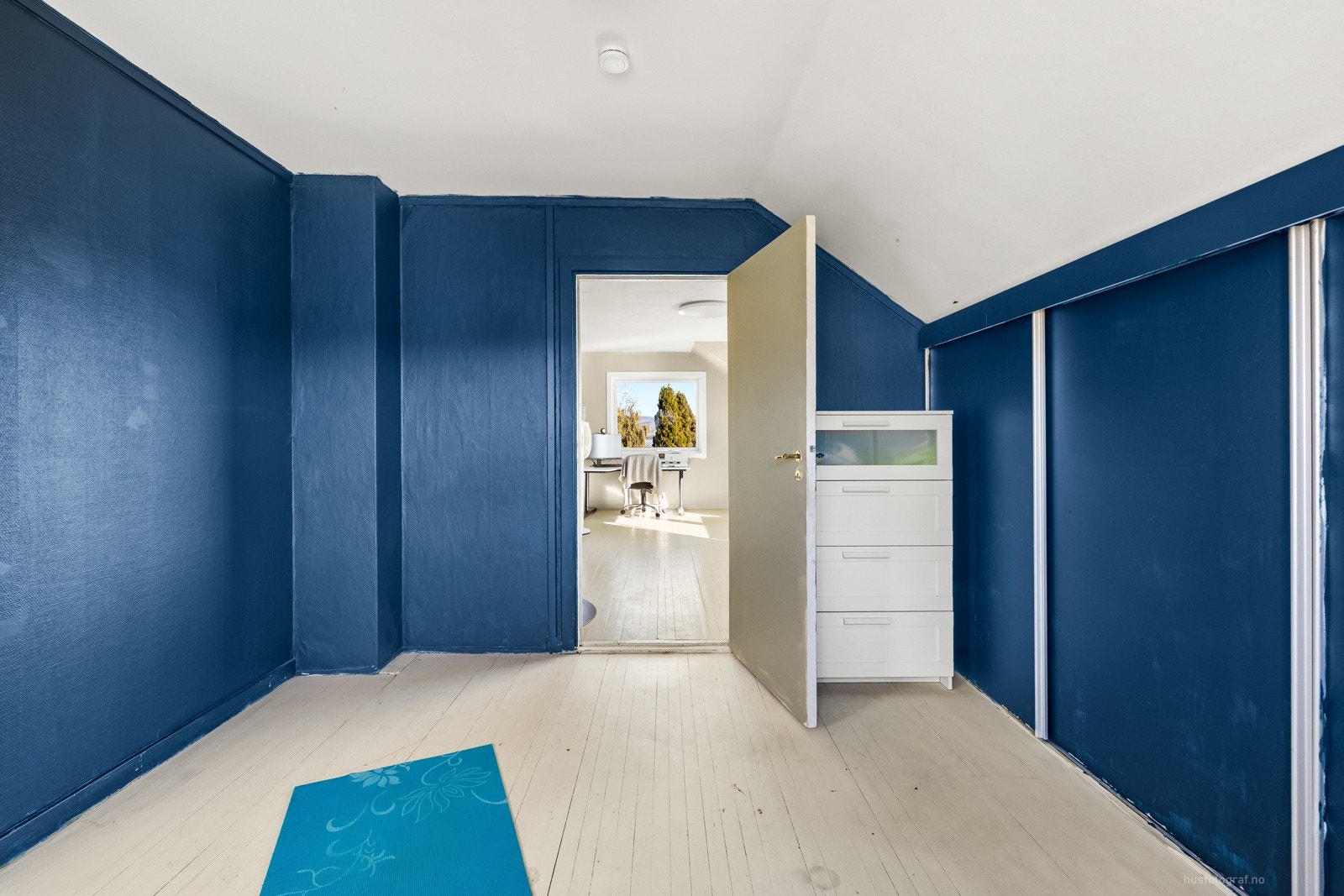 Soverom. Galleribilde