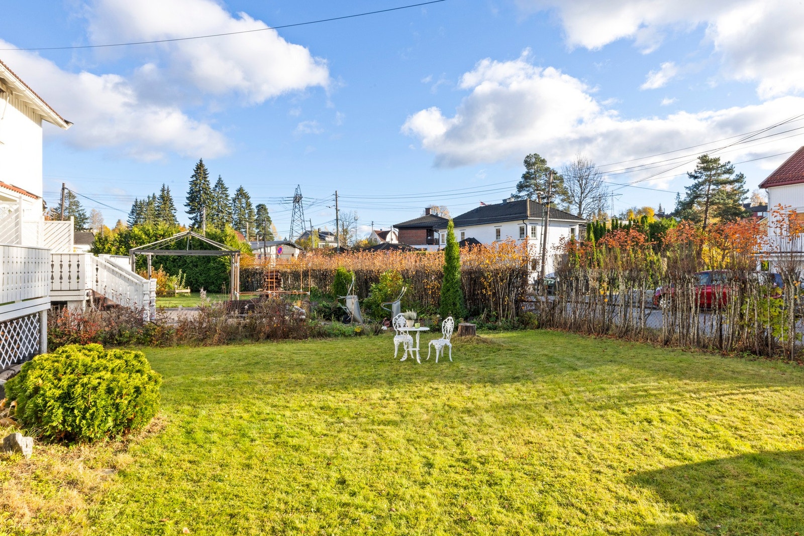 Hagen byr på meget god plass til rekreasjon og lek Galleribilde