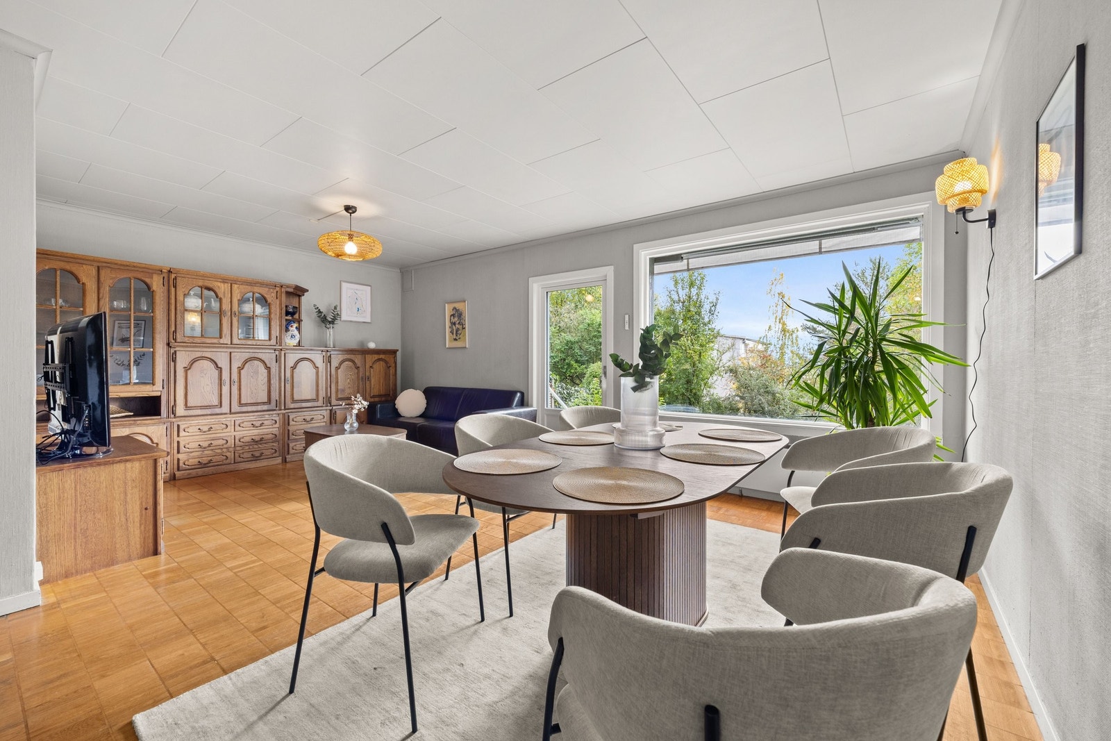 Stue med direkte utgang til hagen Galleribilde