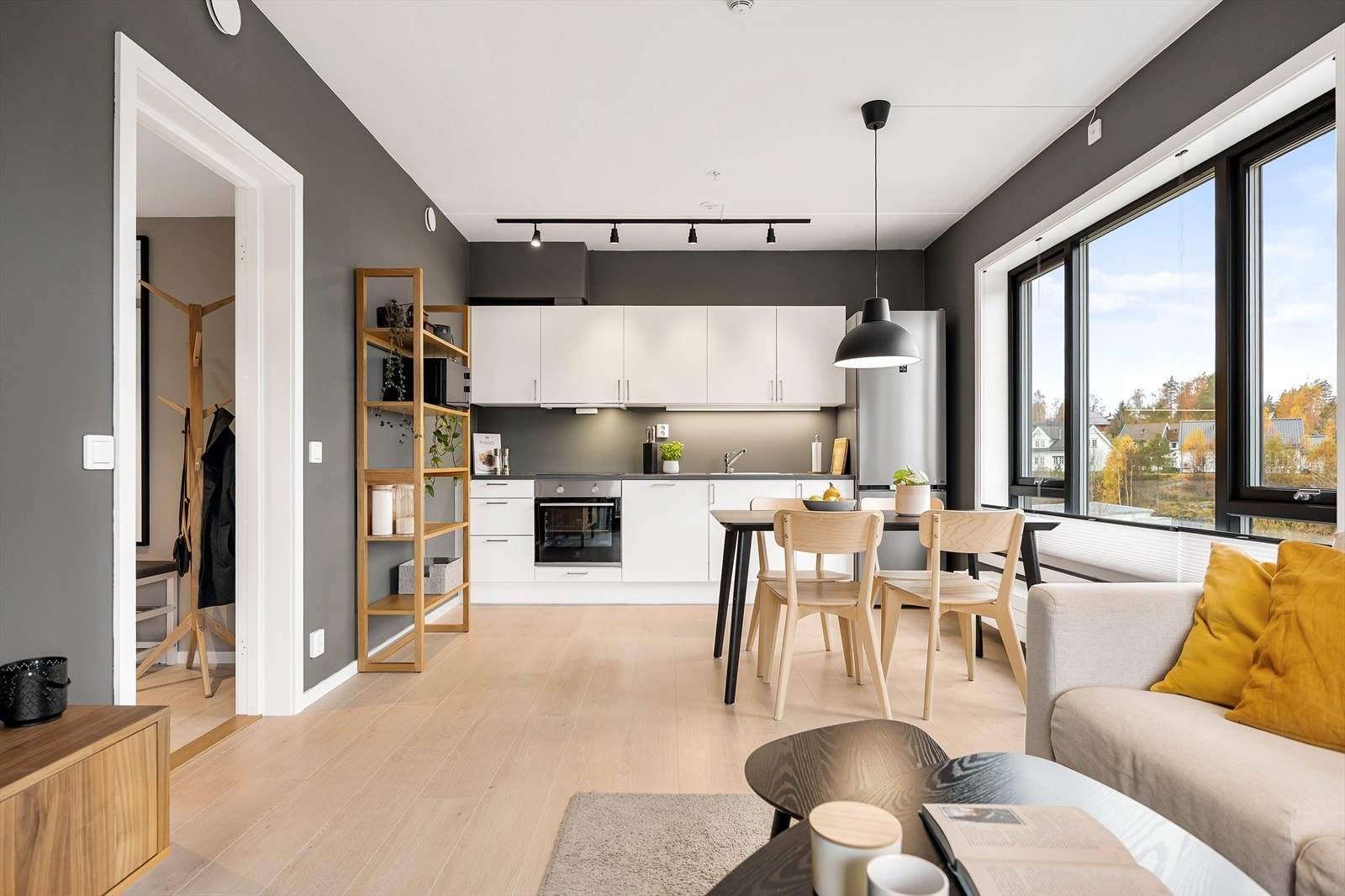 Dette er en flott og moderne 3-roms selveierleilighet. Galleribilde