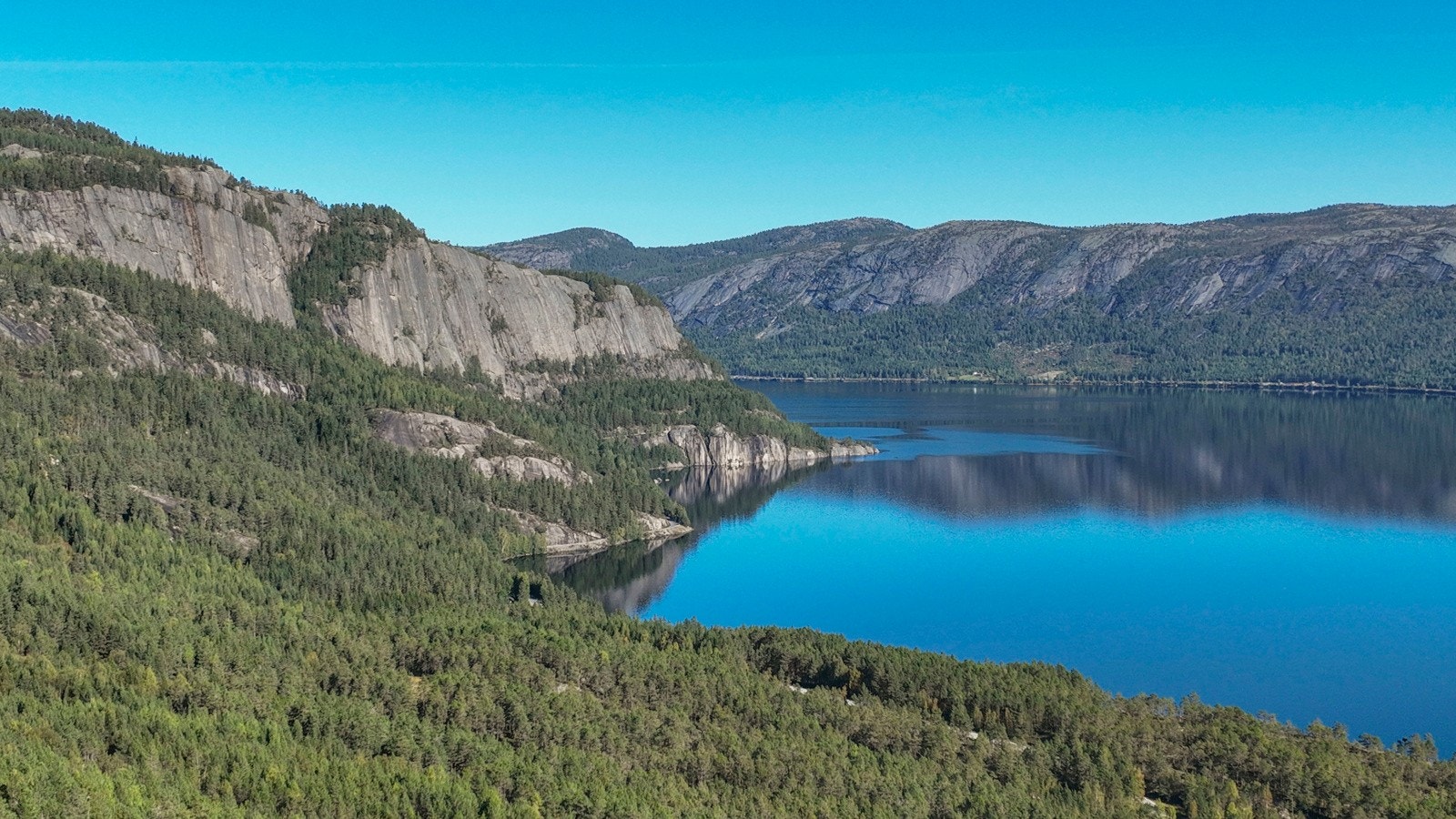 Nisser, Tjørull og Nidelva er et eldorado for padlere. Galleribilde