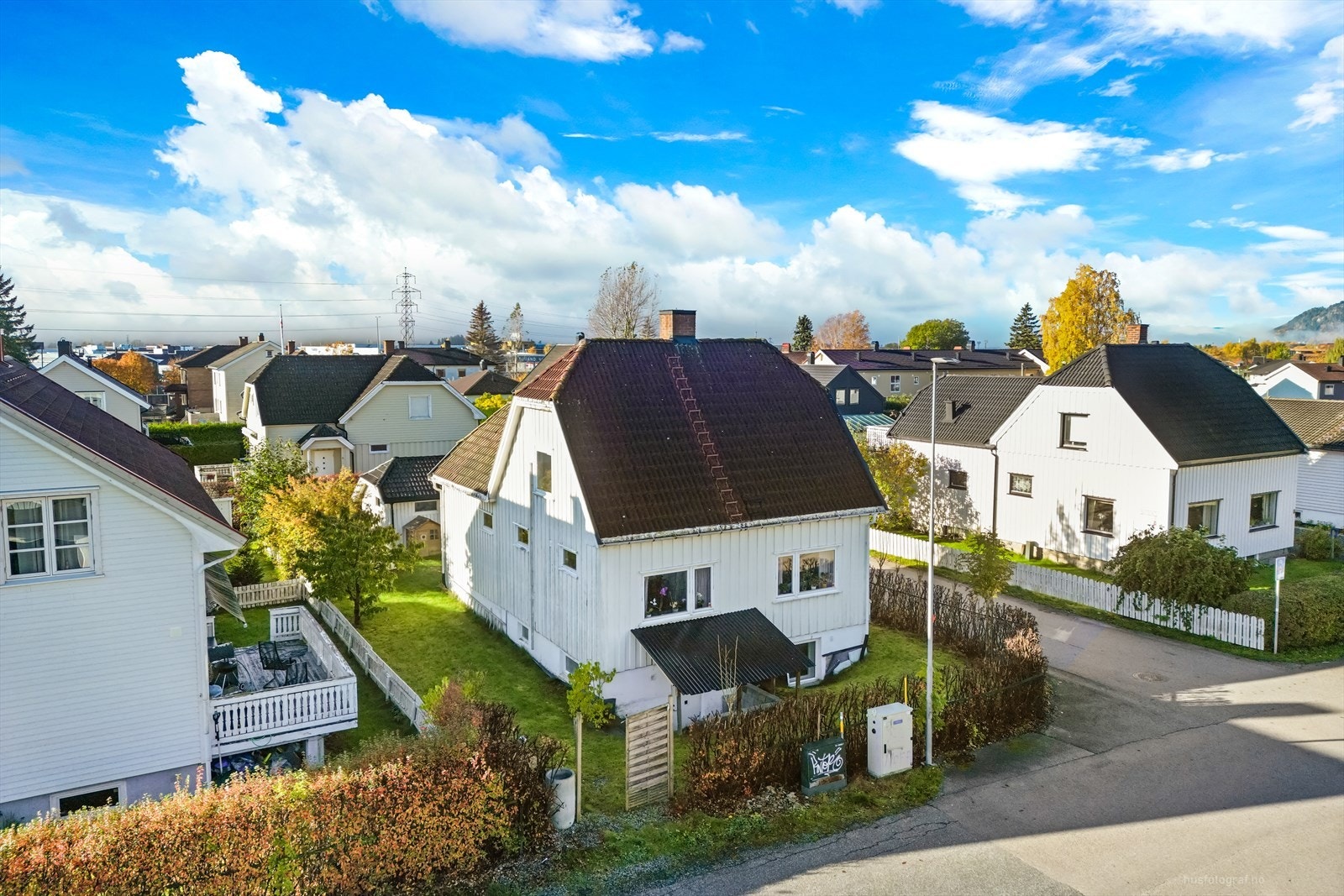 Fasaden sett fra Valbrottveien Galleribilde