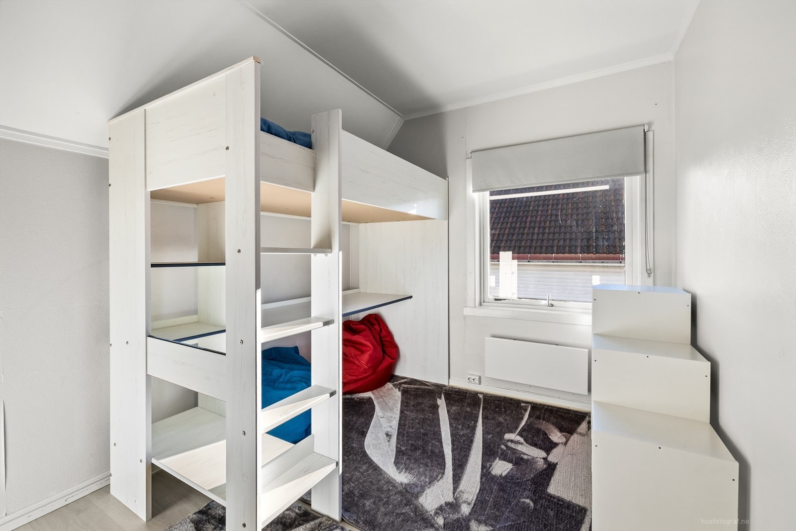 Soverom nr. 1. Her innredet med køyeseng. Galleribilde