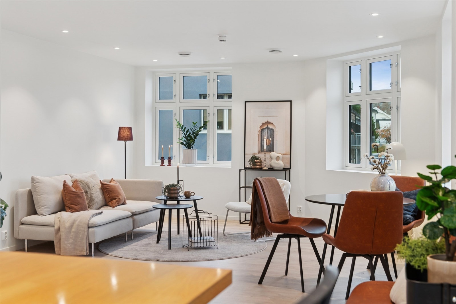 Den gjennomgående gode standarden og de lyse overflatene gir et helhetlig og moderne inntrykk. Galleribilde