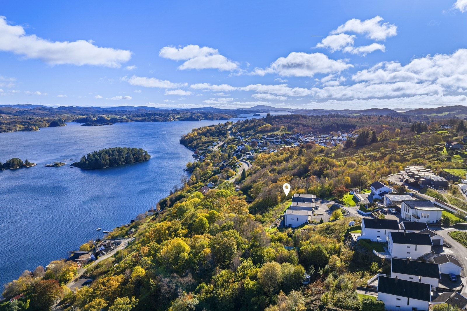 Det medfølger også tilleggstomter på Døle som har et samlet areal på ca 1 204 kvm Galleribilde