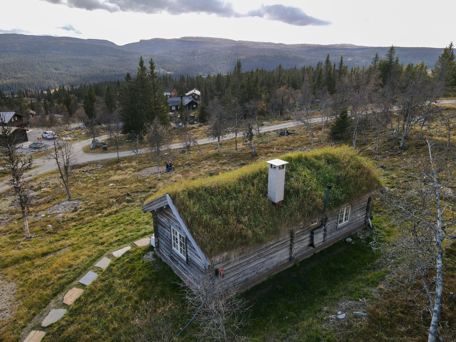 Dronebilde fra baksiden mot vest Galleribilde