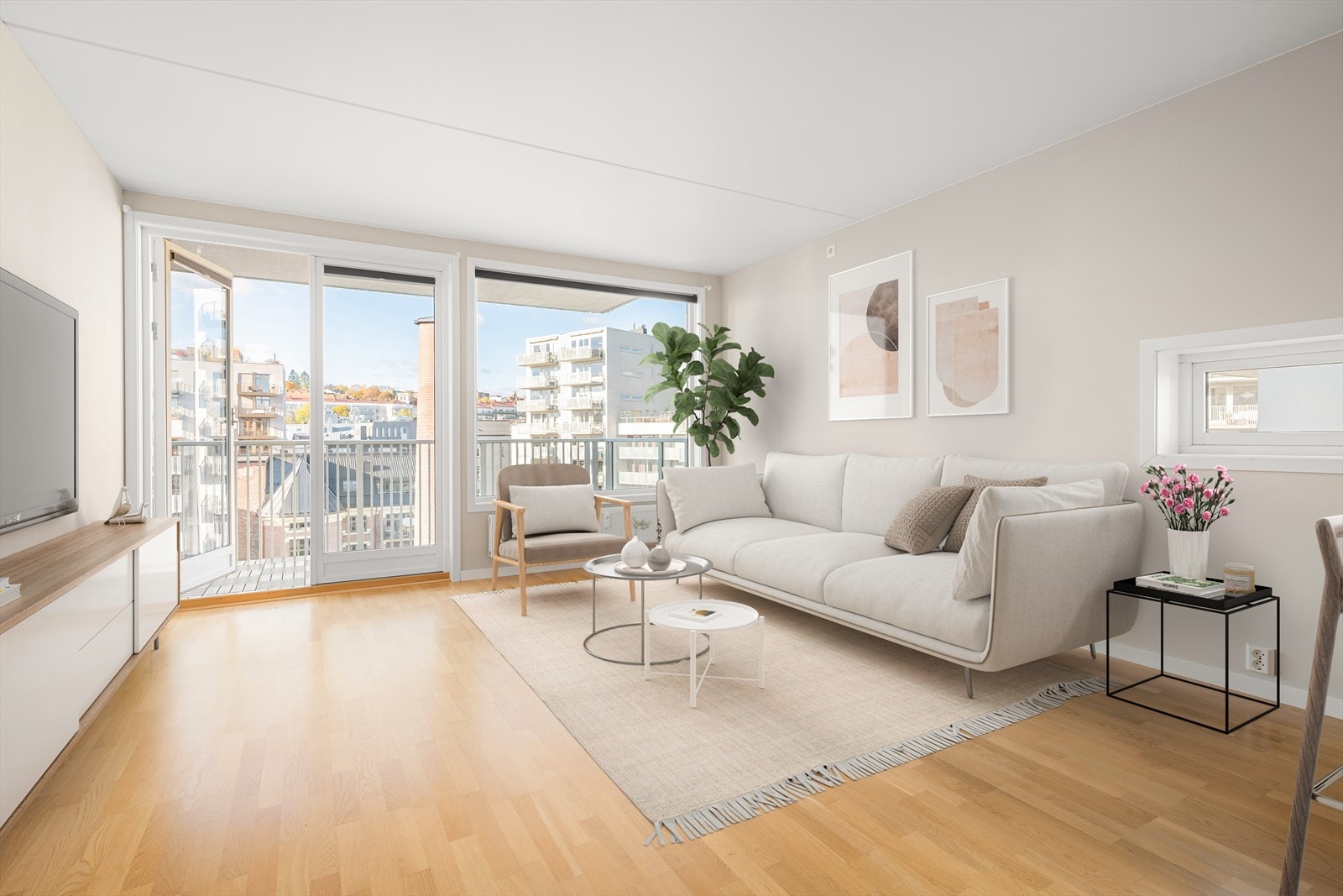 Lys og gjennomgående planløsning med åpen romfølelse. (Illustrasjonsfoto - rommet er AI-stylet) Galleribilde