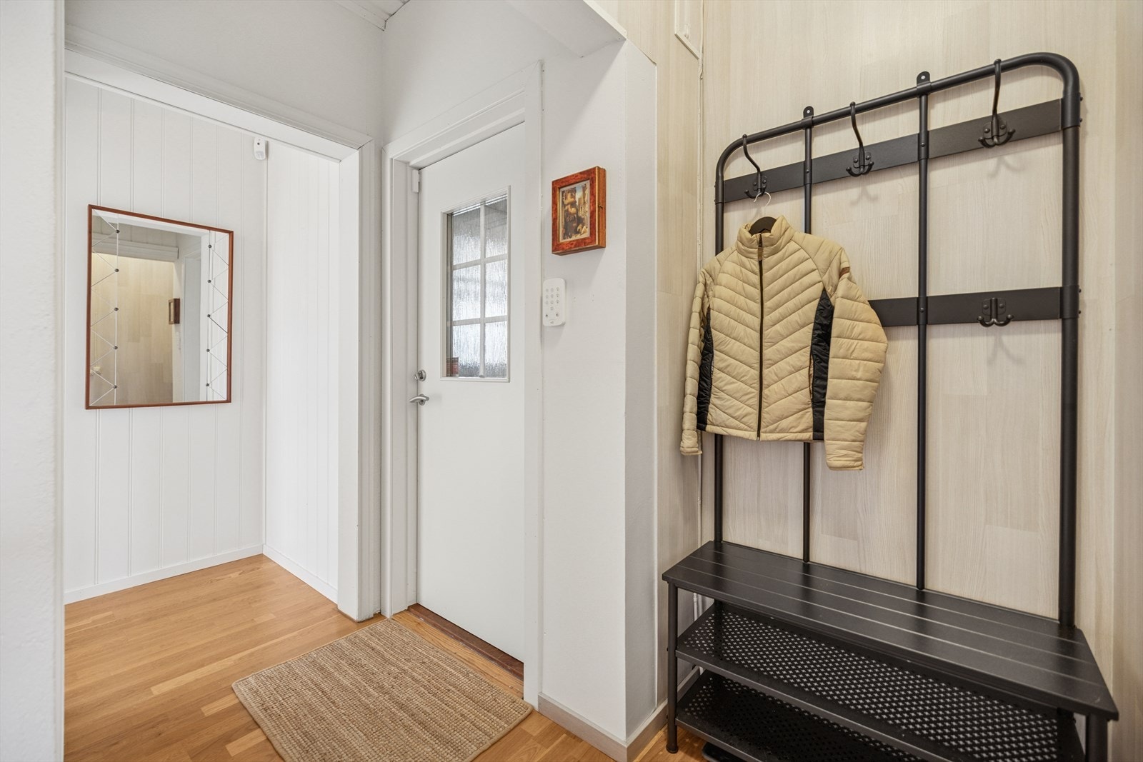 Du ønskes velkommen inn i praktisk entré. Galleribilde