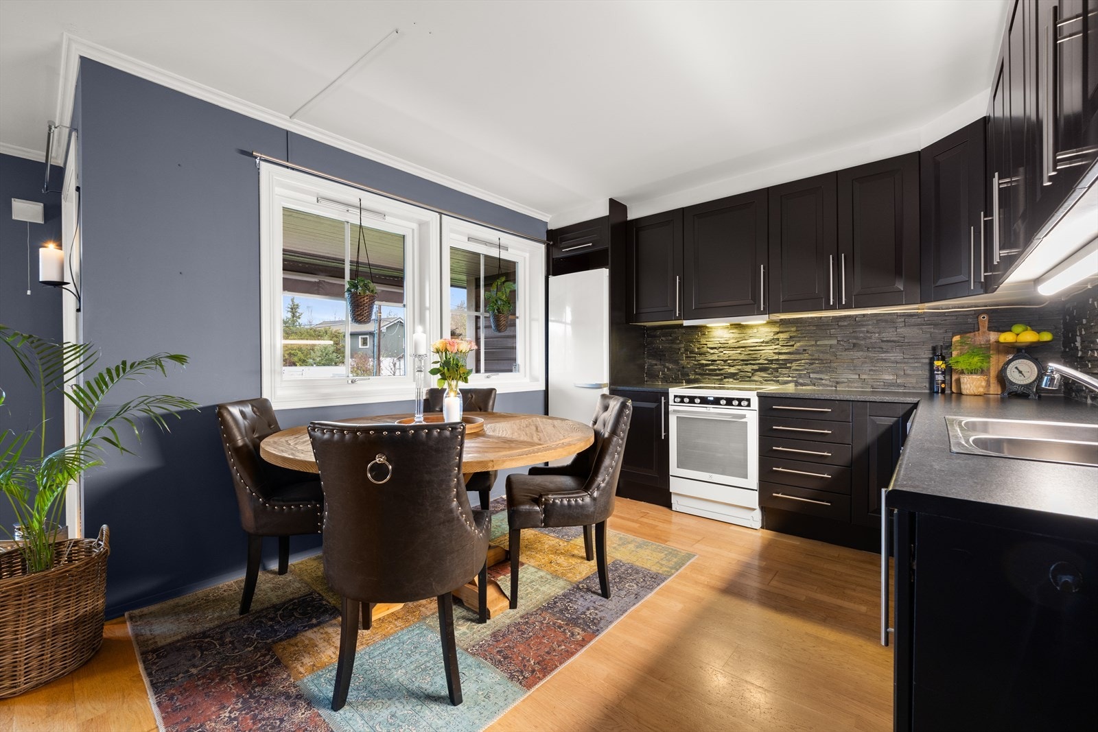 Frittstående hvitevarer. Galleribilde