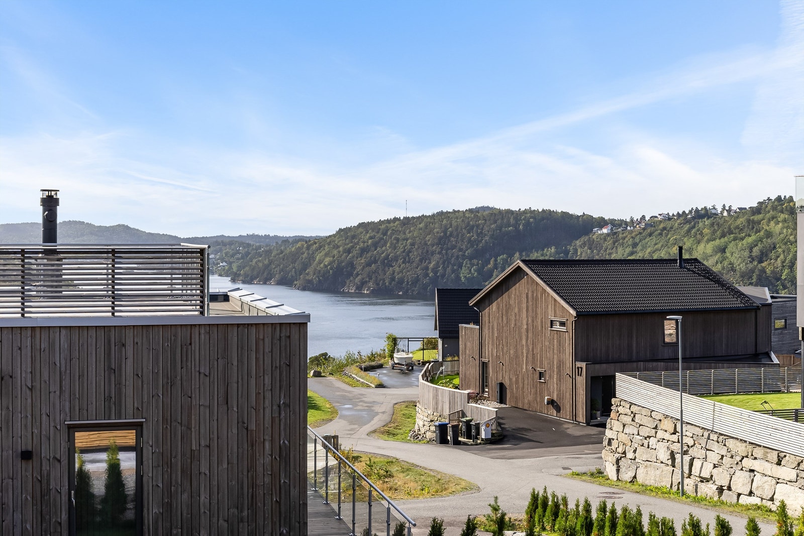 Utsikt mot Tvedestrandsfjorden. Galleribilde