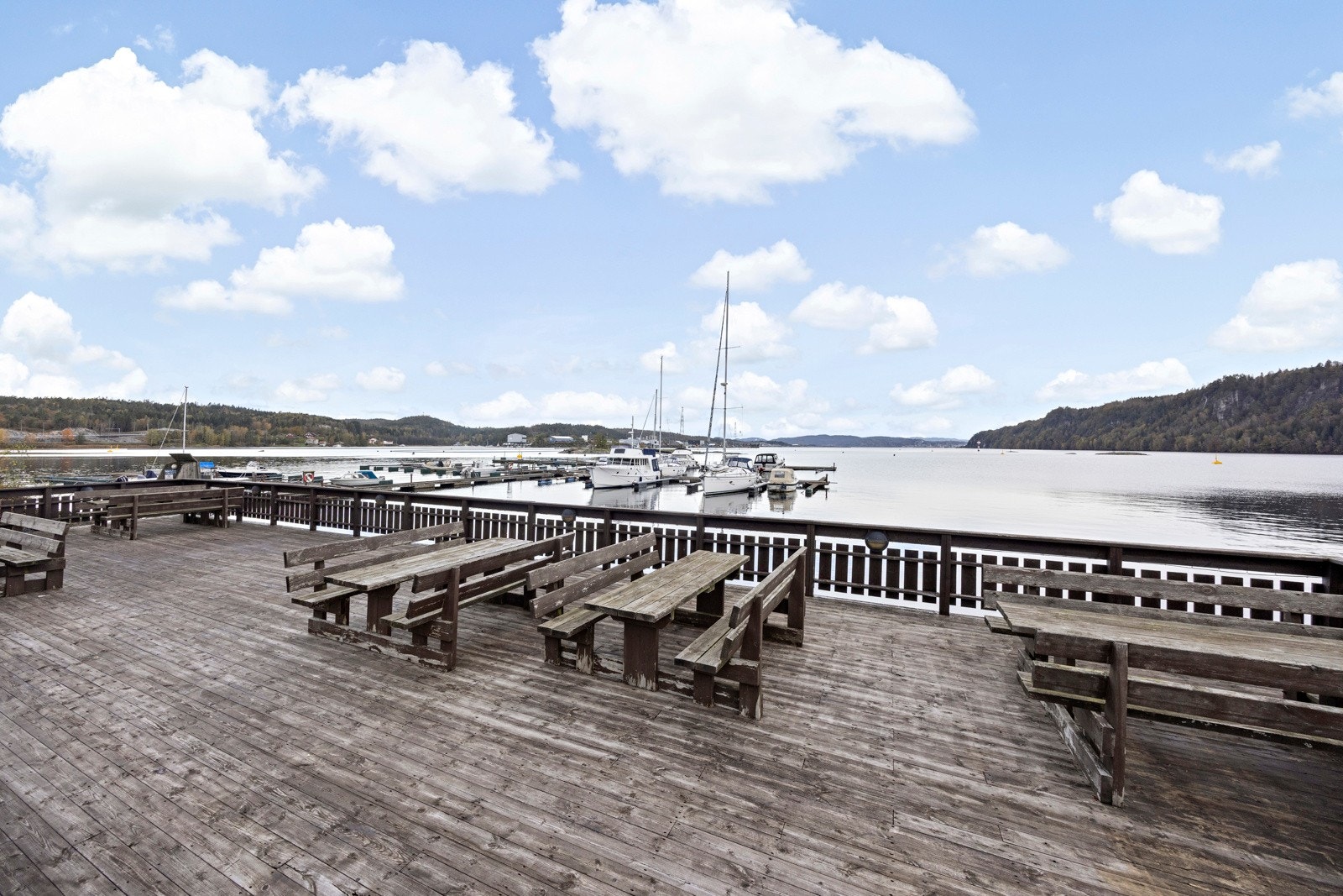 Hyggelige fellesområder ved båtplassen! Galleribilde