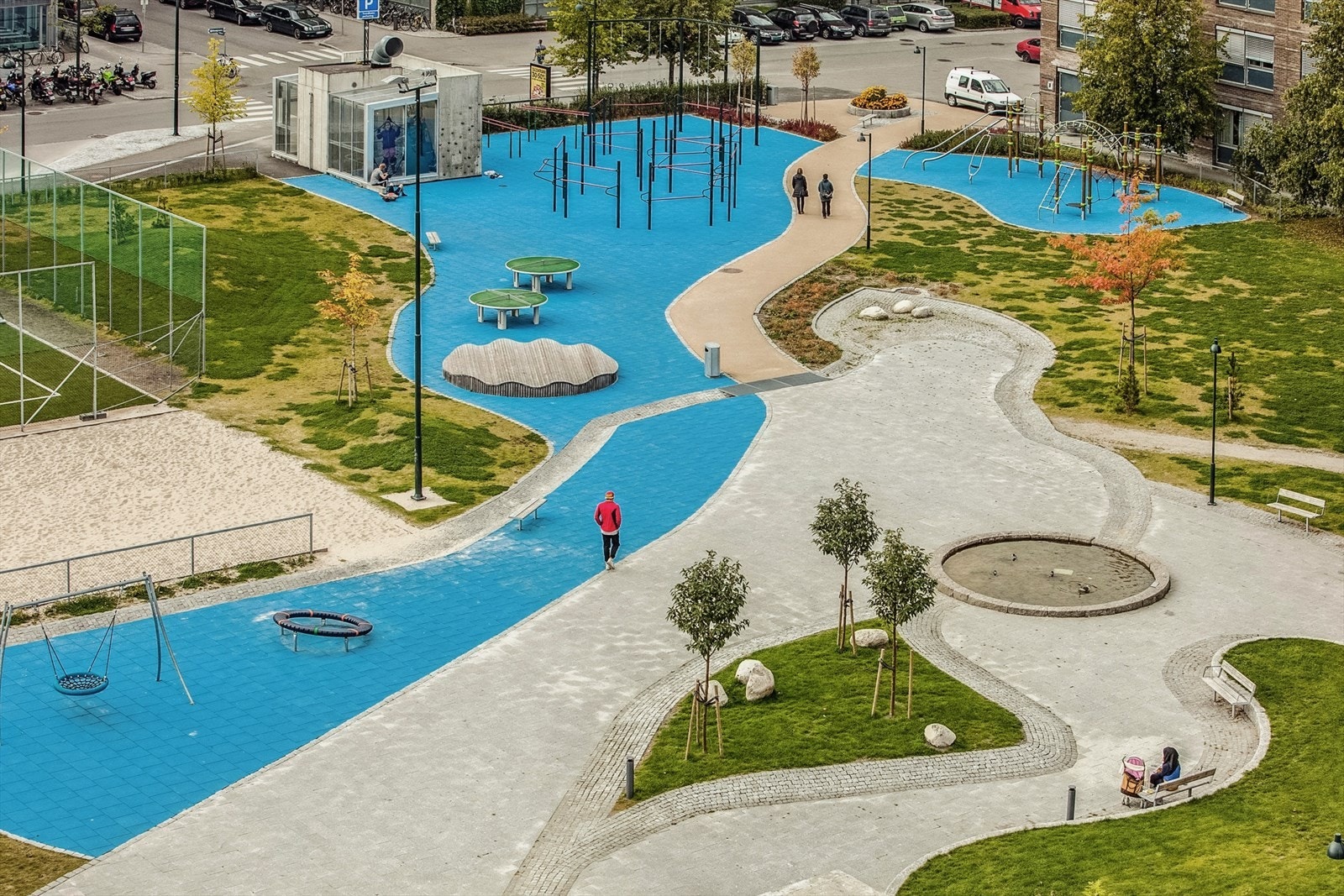 I nærområdet har du også godt utbredt leke/parkanlegg. Galleribilde