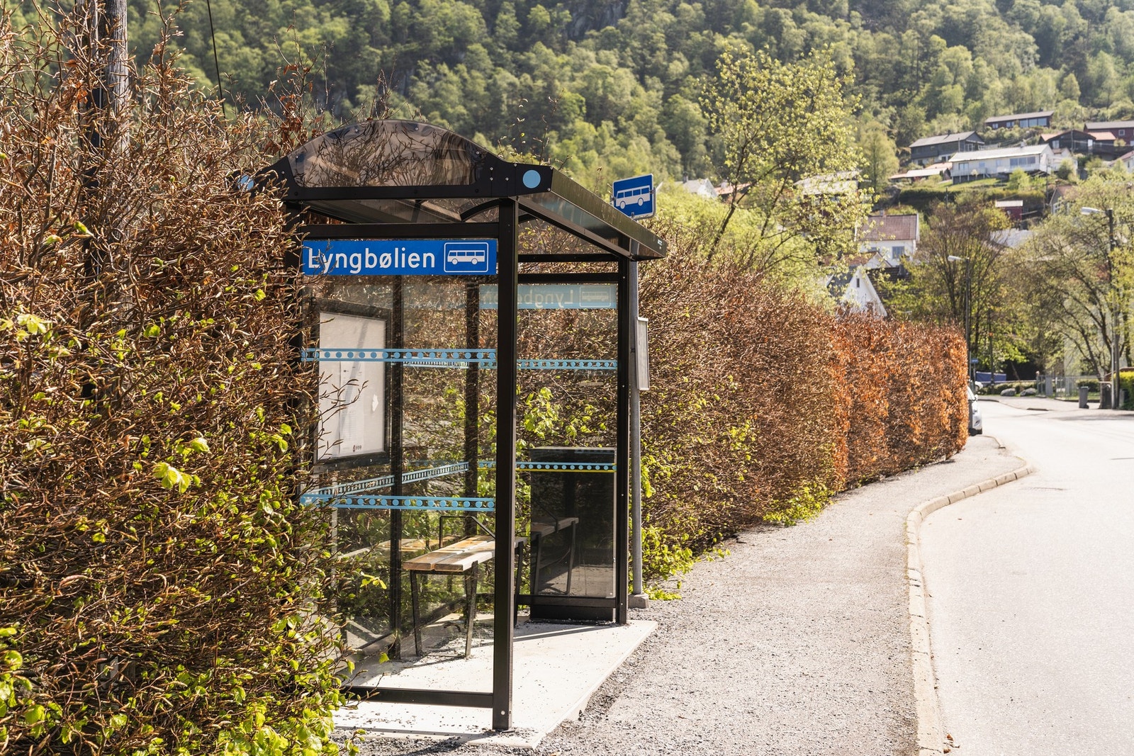 Nærmeste busstopp ligger kun 100 meter fra leiligheten. Galleribilde