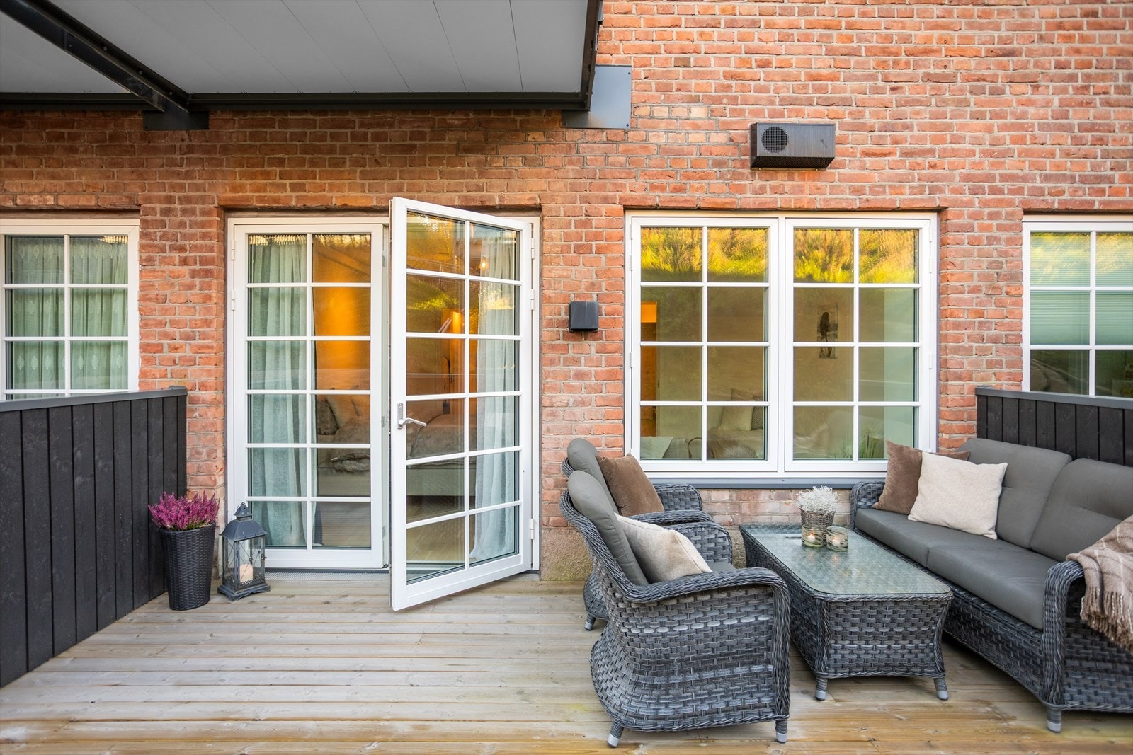 Flott og nyere leilighet beliggende sentralt i Solbergelva. Galleribilde