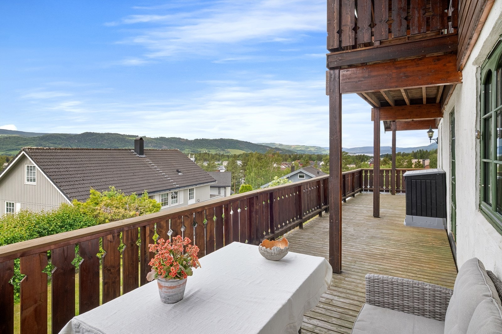 Fra balkong ved stuen. Galleribilde