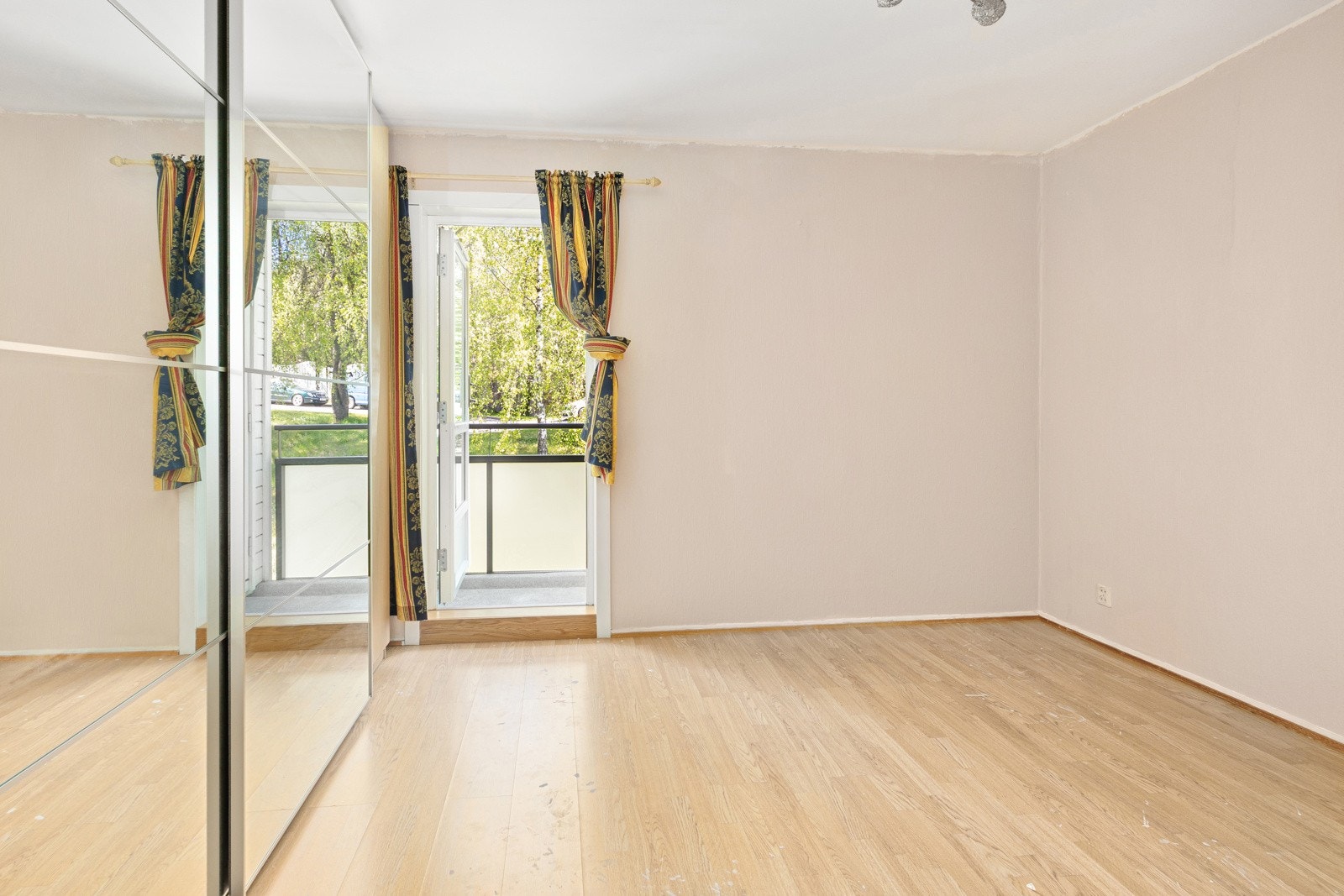 Soverom. Galleribilde